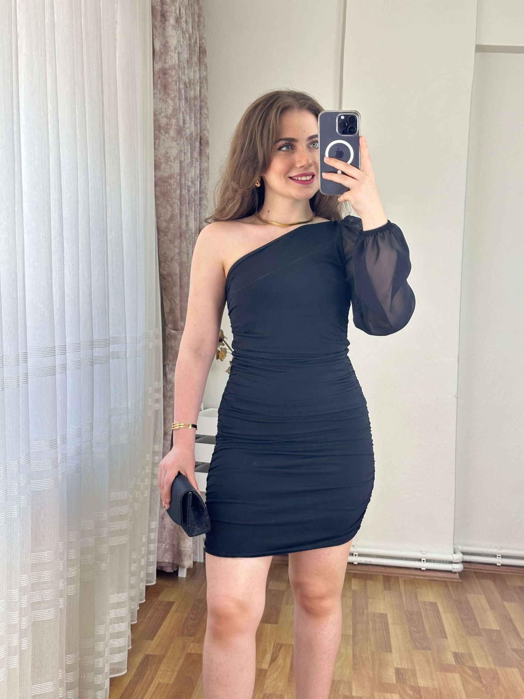 Siyah Tek Omuz Drapeli Elbise