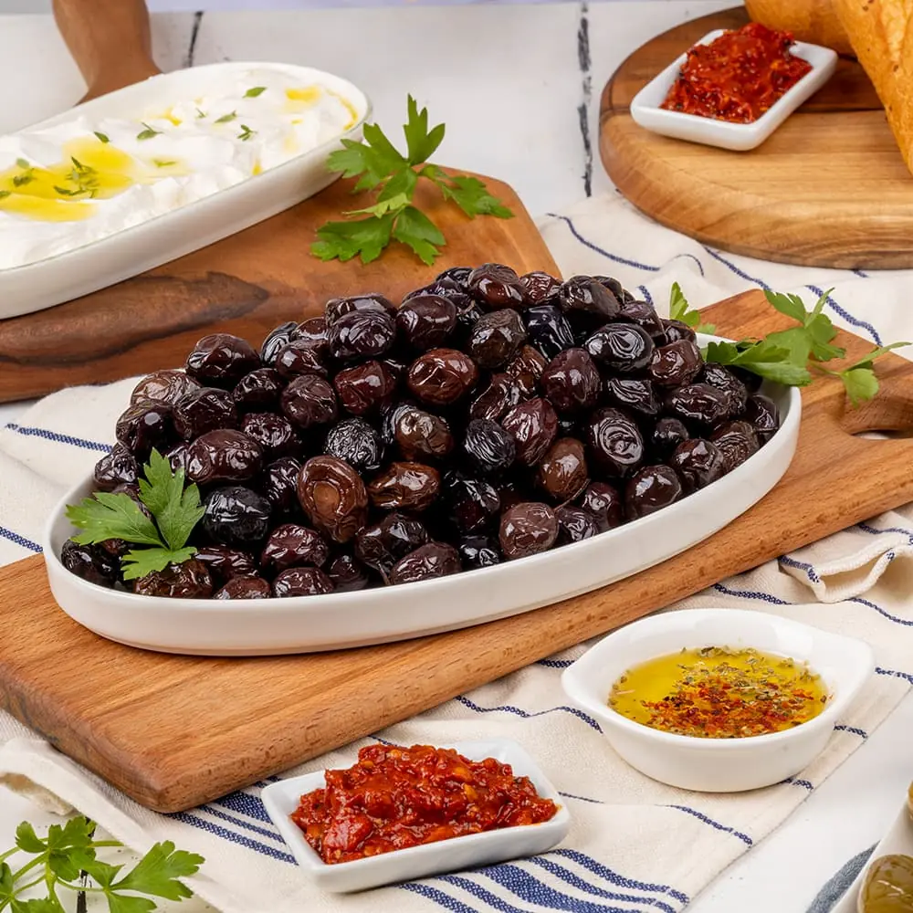 Yöre Gemlik Jumbo Siyah Zeytin 10 kg Teneke - Yöre Toptan