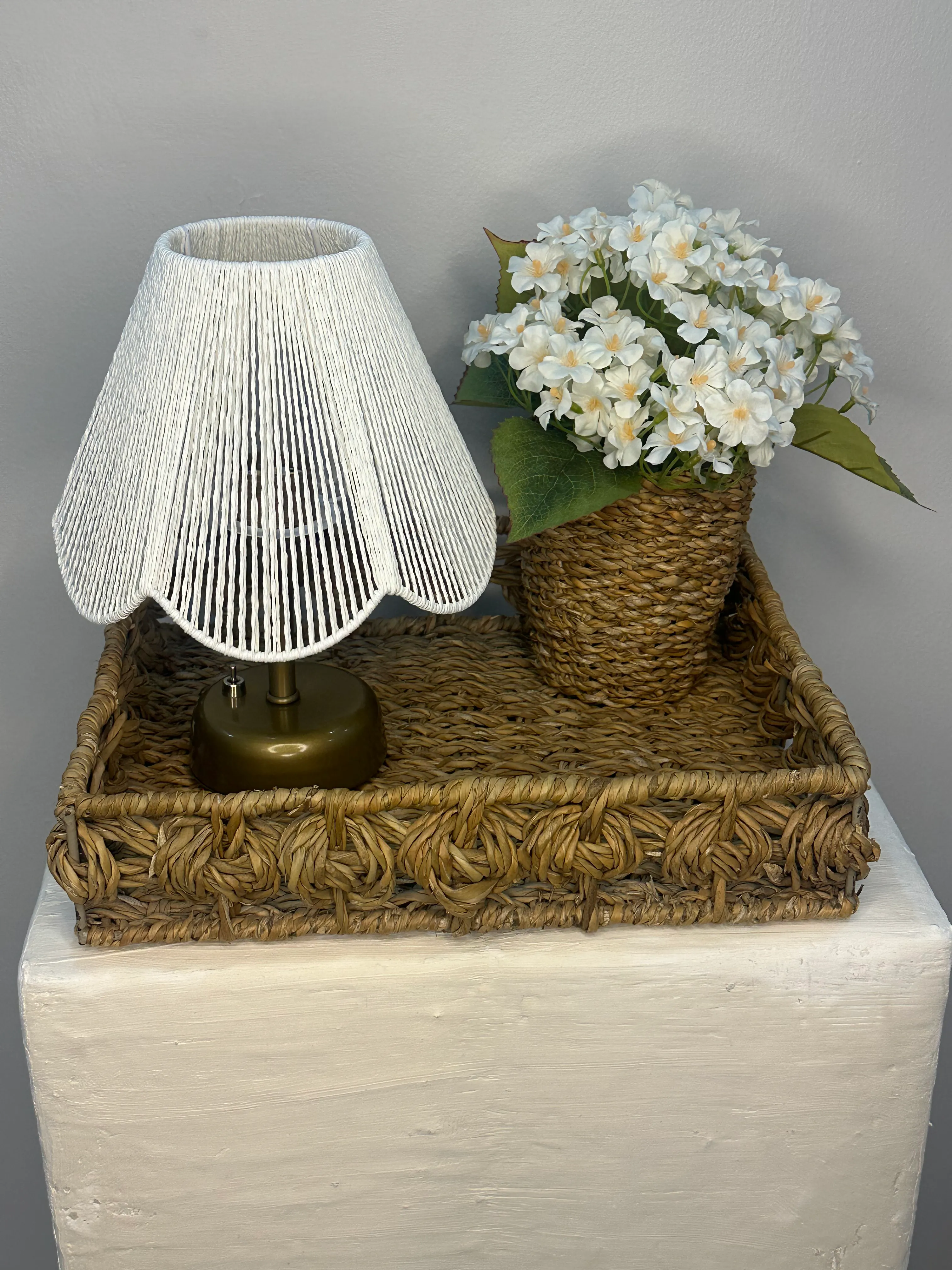 Rosalinda - Gece Ve Masa lambası Hasır Tepsi Seti - Beyaz