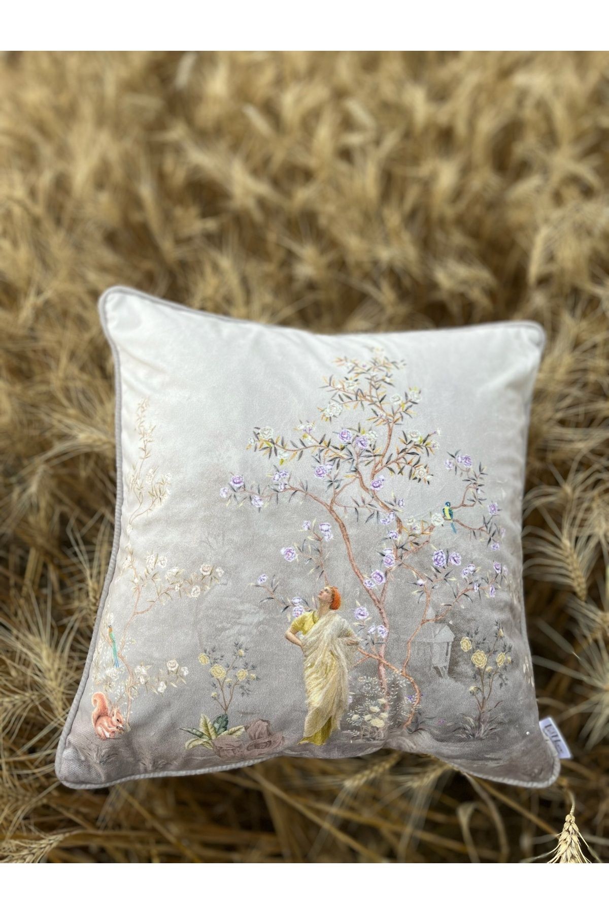 Barok Tarzı Dijital Baskılı Kırlent Kılıfı 45x45cm cover pic