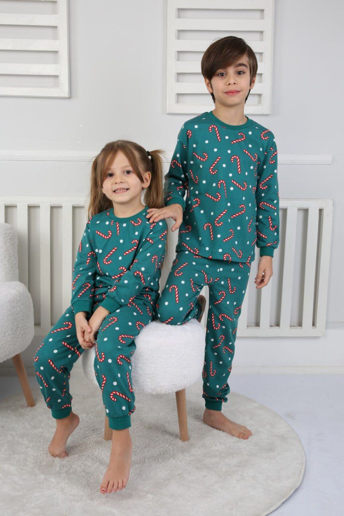 Unisex Baston Şeker Desenli Çocuk Yılbaşı Pijama Takımı