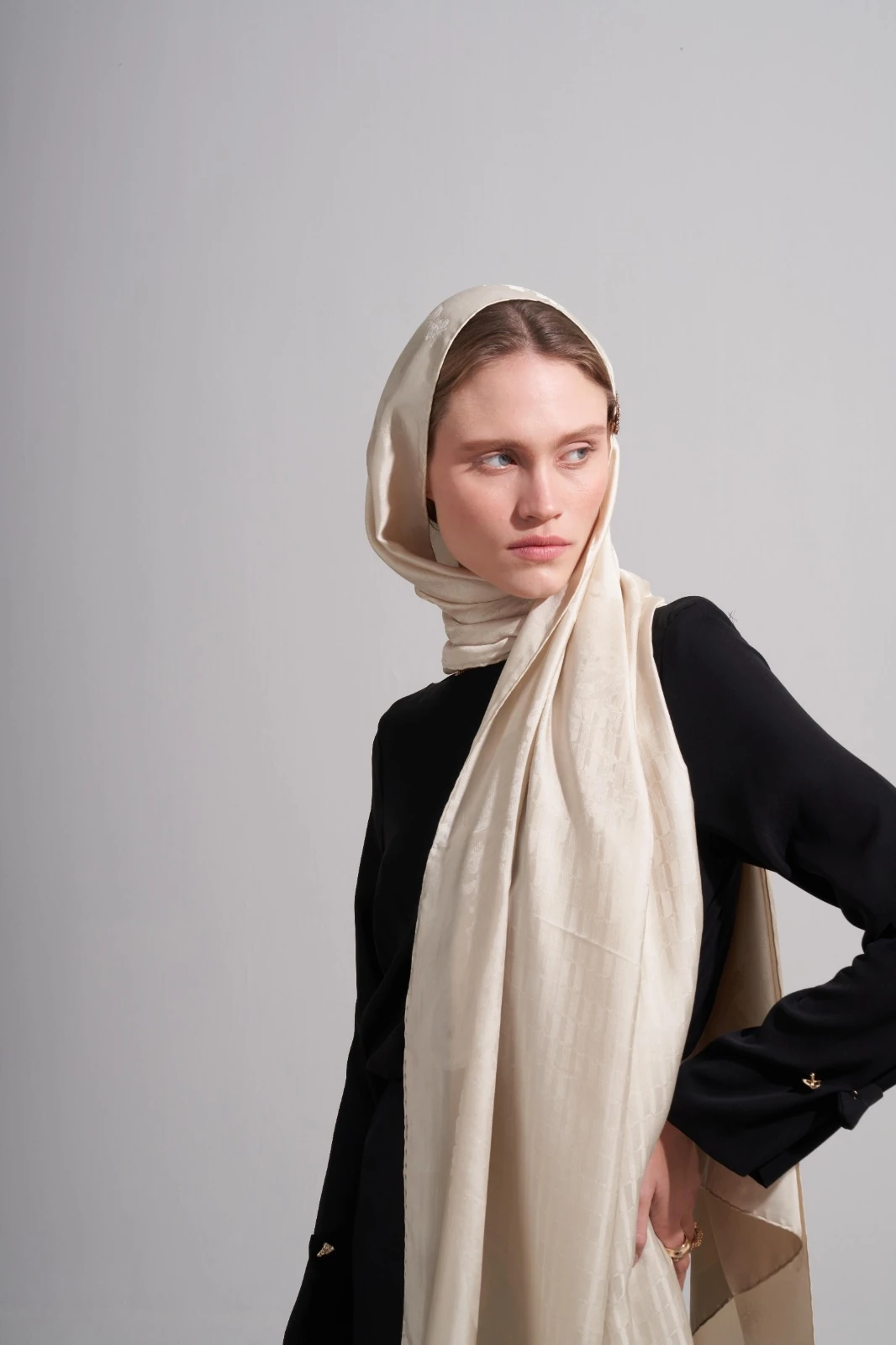 İnci Beyazı Jakar Şal