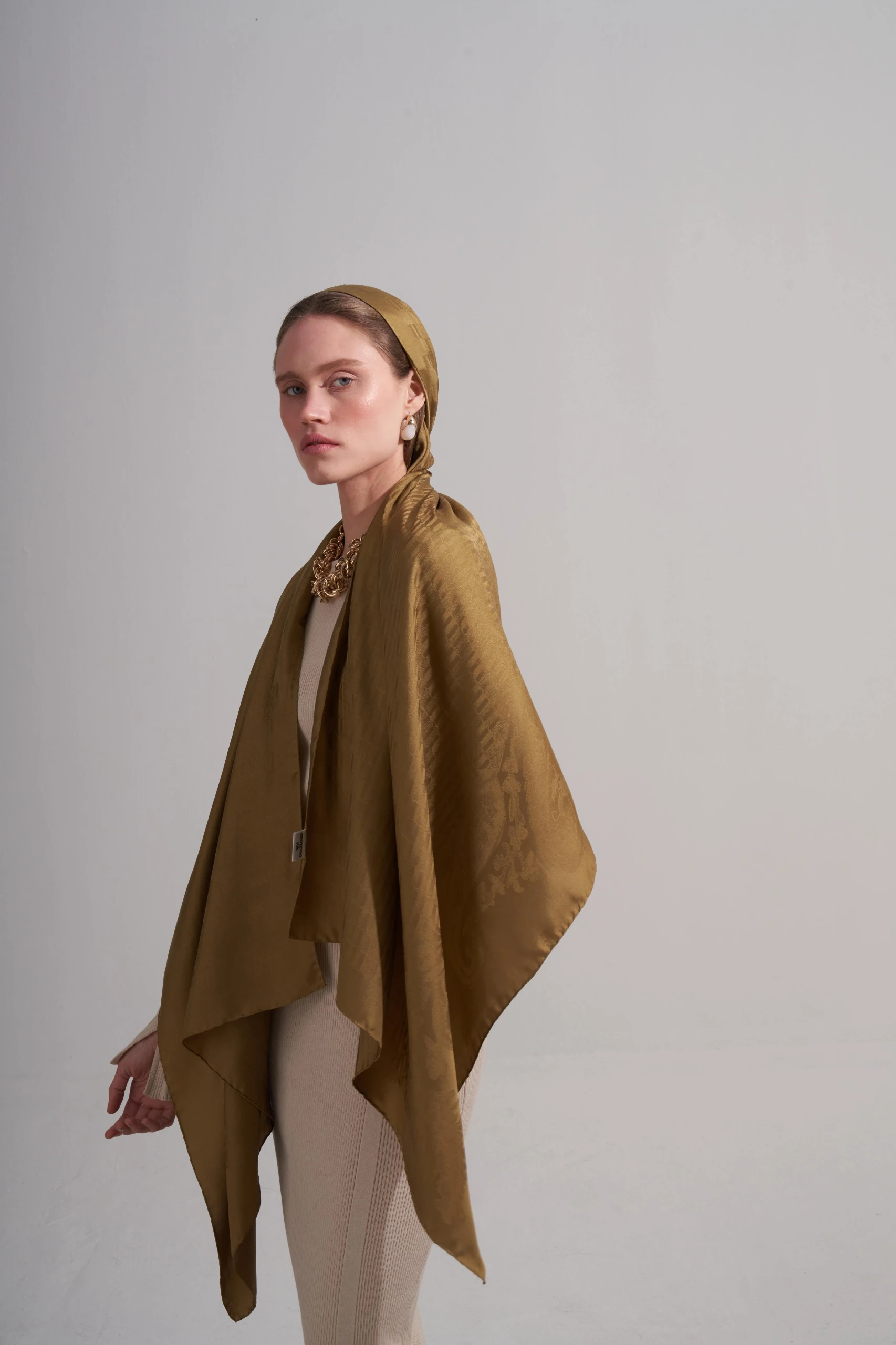 Yağ Yeşili Jakar Şal