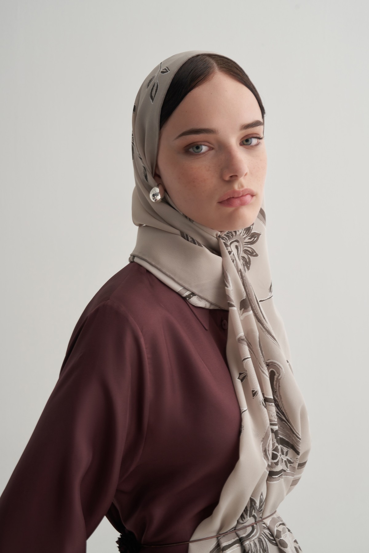 Beige Bloom