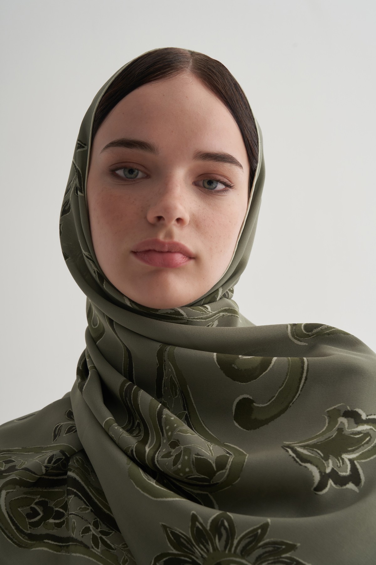 Khaki Bloom
