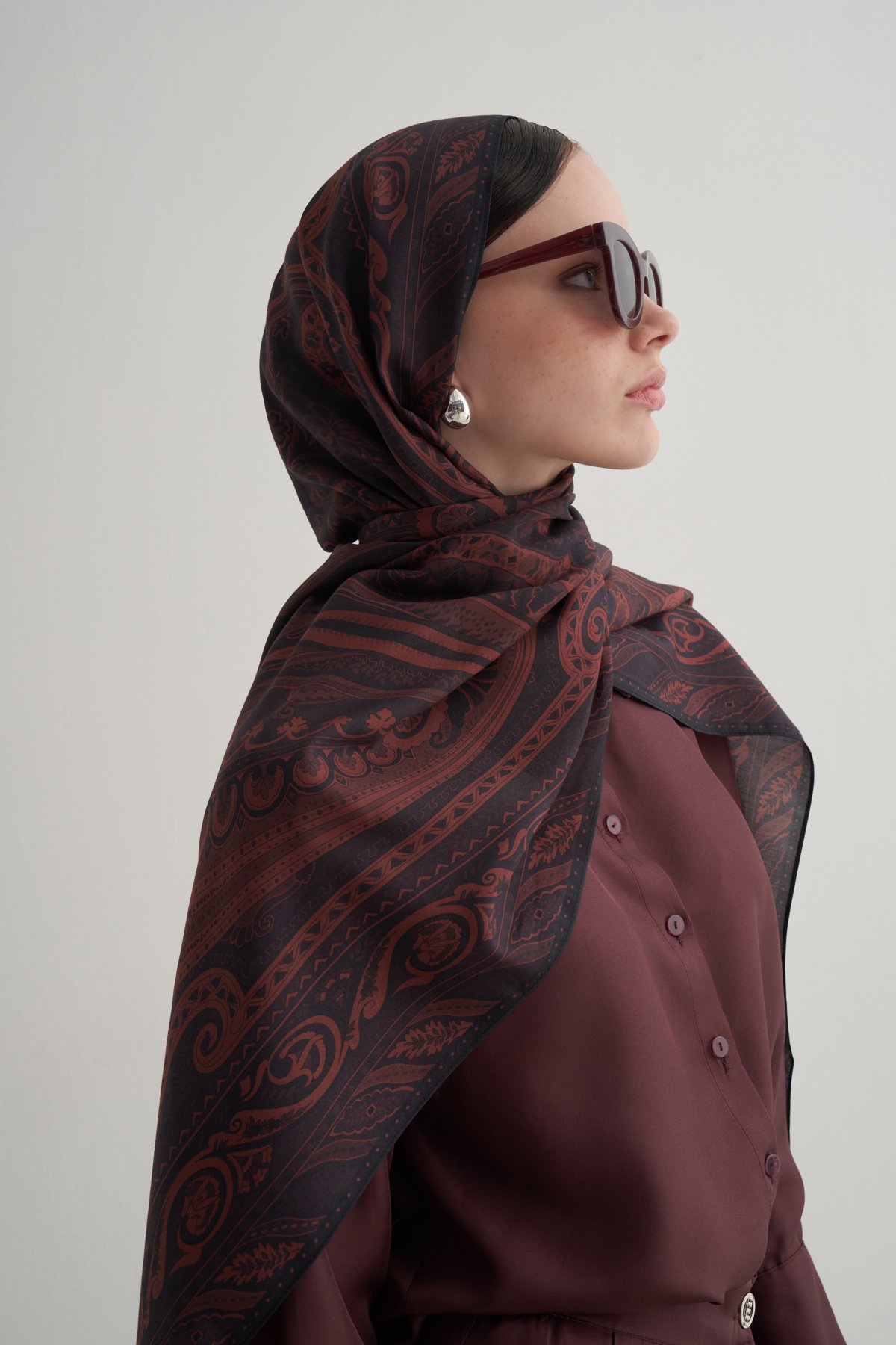 Bordeaux Lily