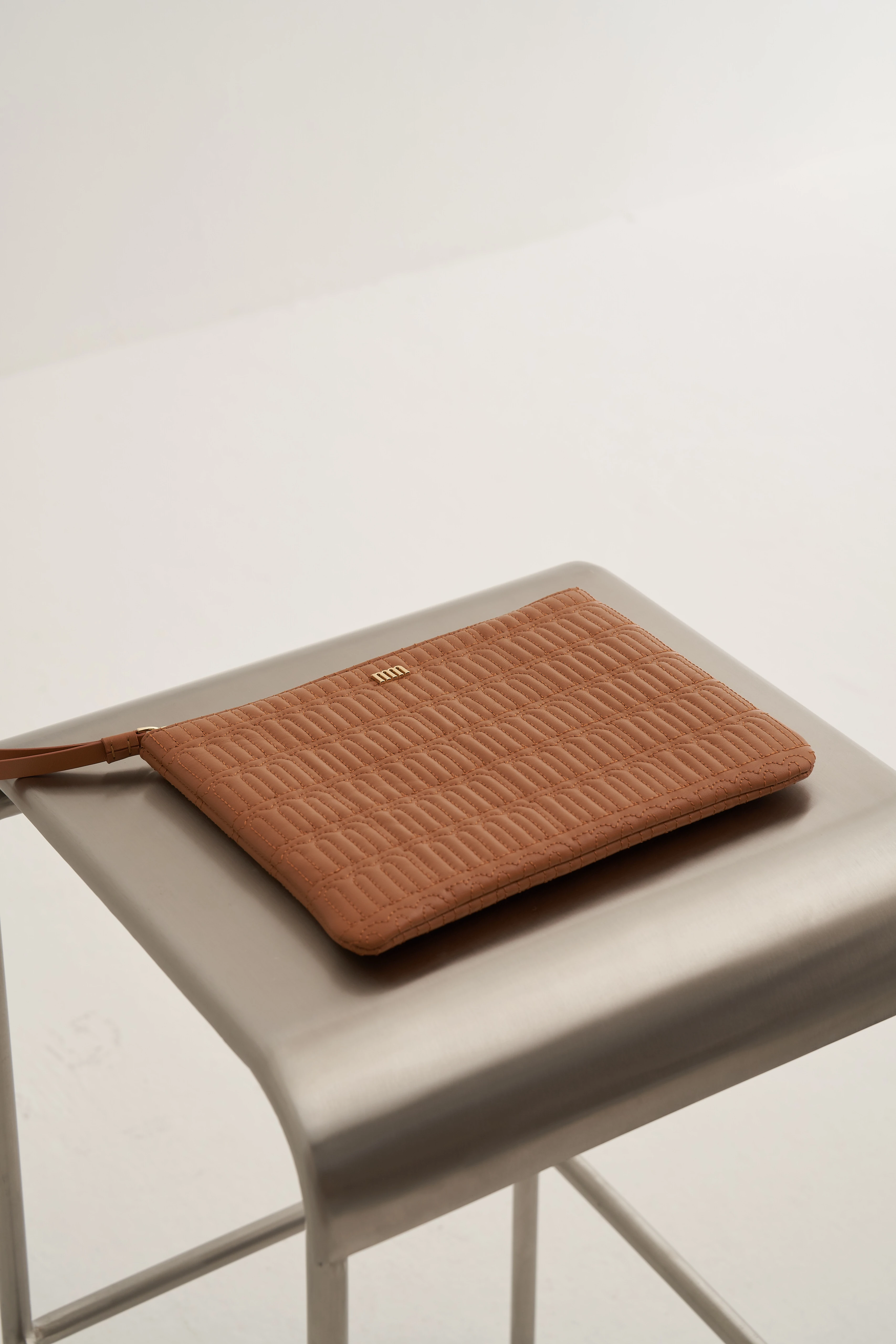 Moreno Tan Clutch
