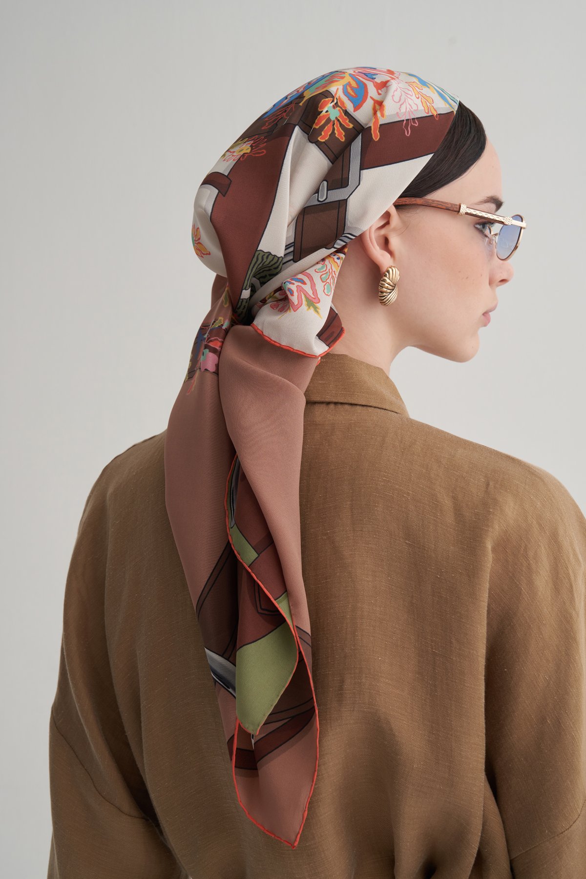 Mocha Belvia Scarf