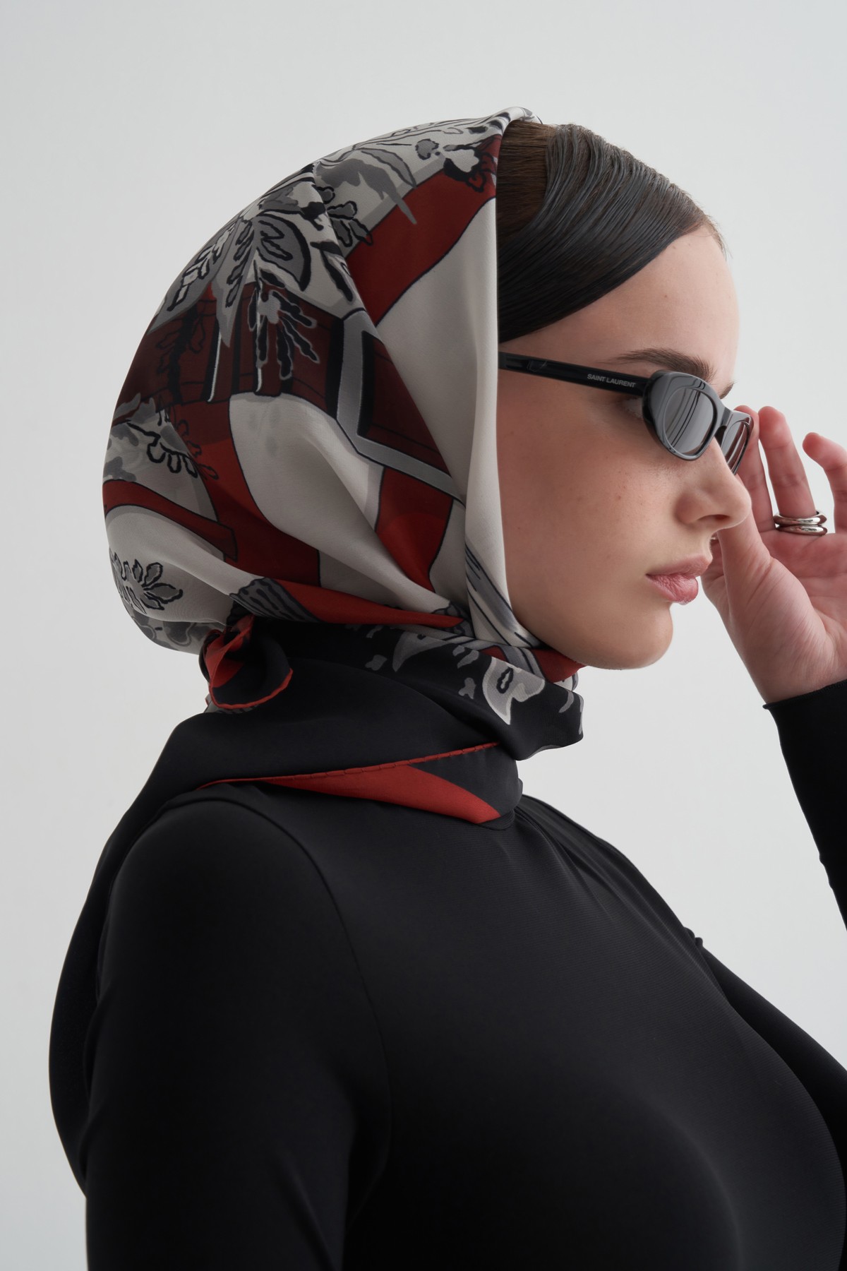 Red Belvia Scarf