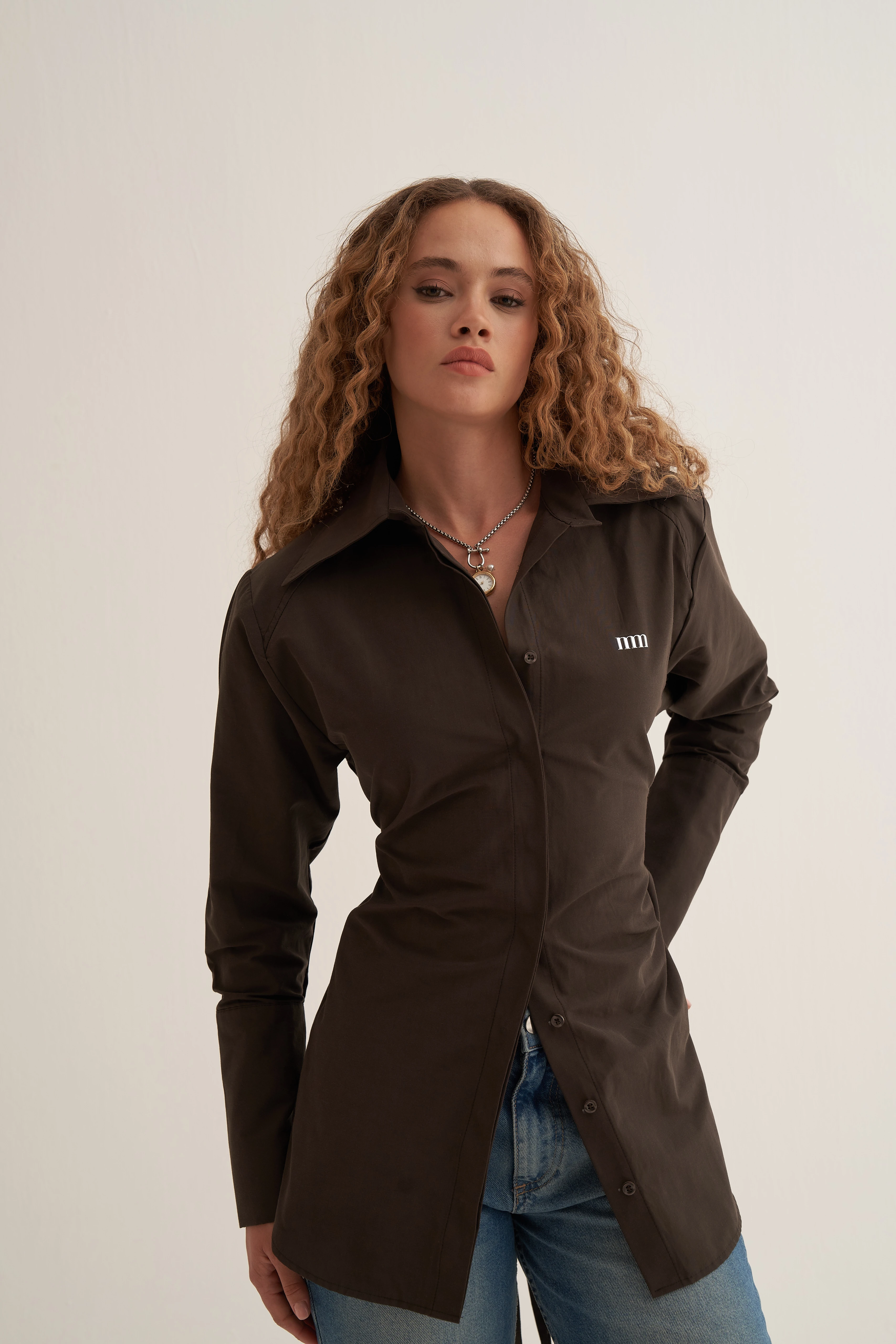 Kahverengi Vatkalı Bağlamalı Gömlek