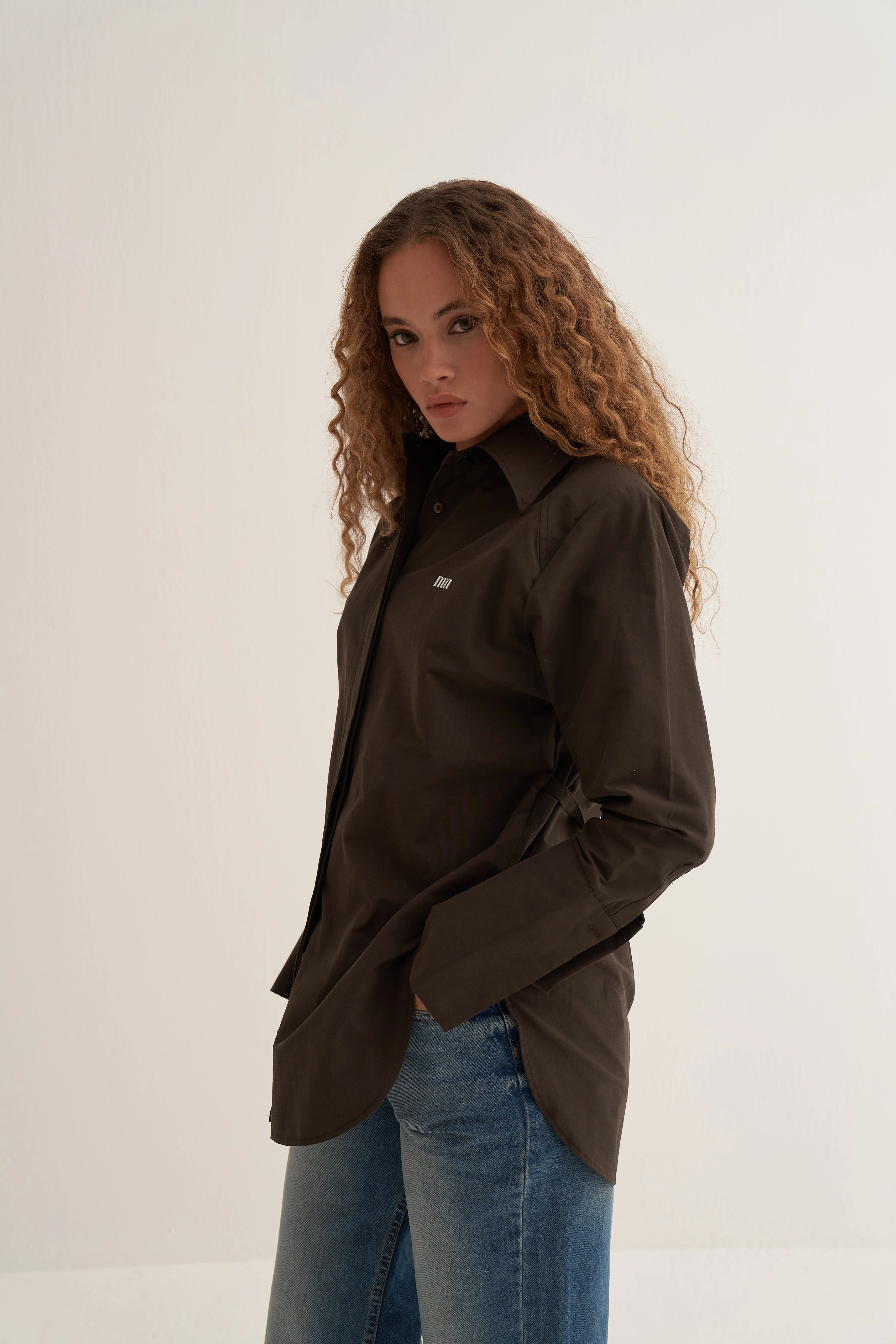 Kahverengi Vatkalı Bağlamalı Gömlek