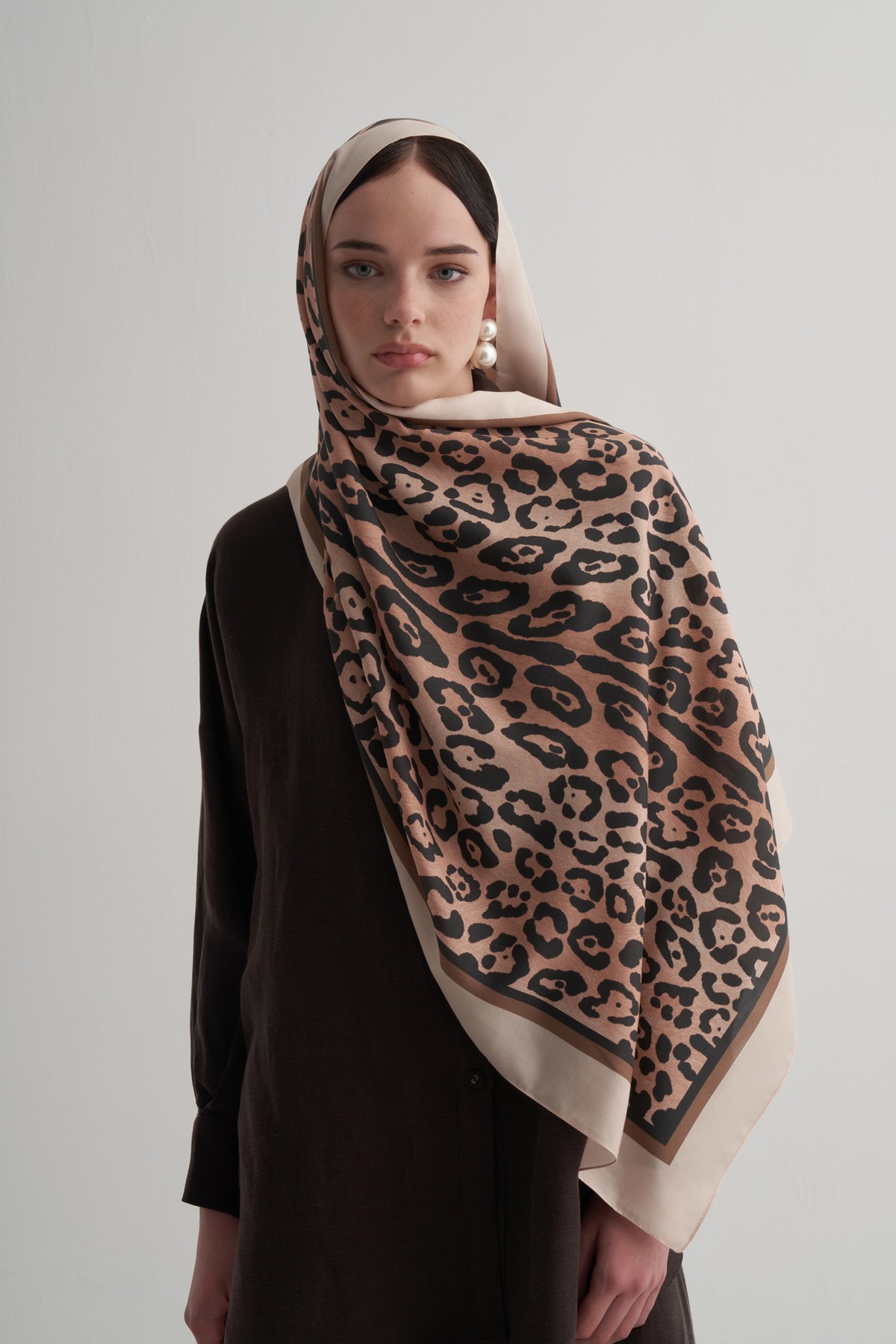 Beige Leopard