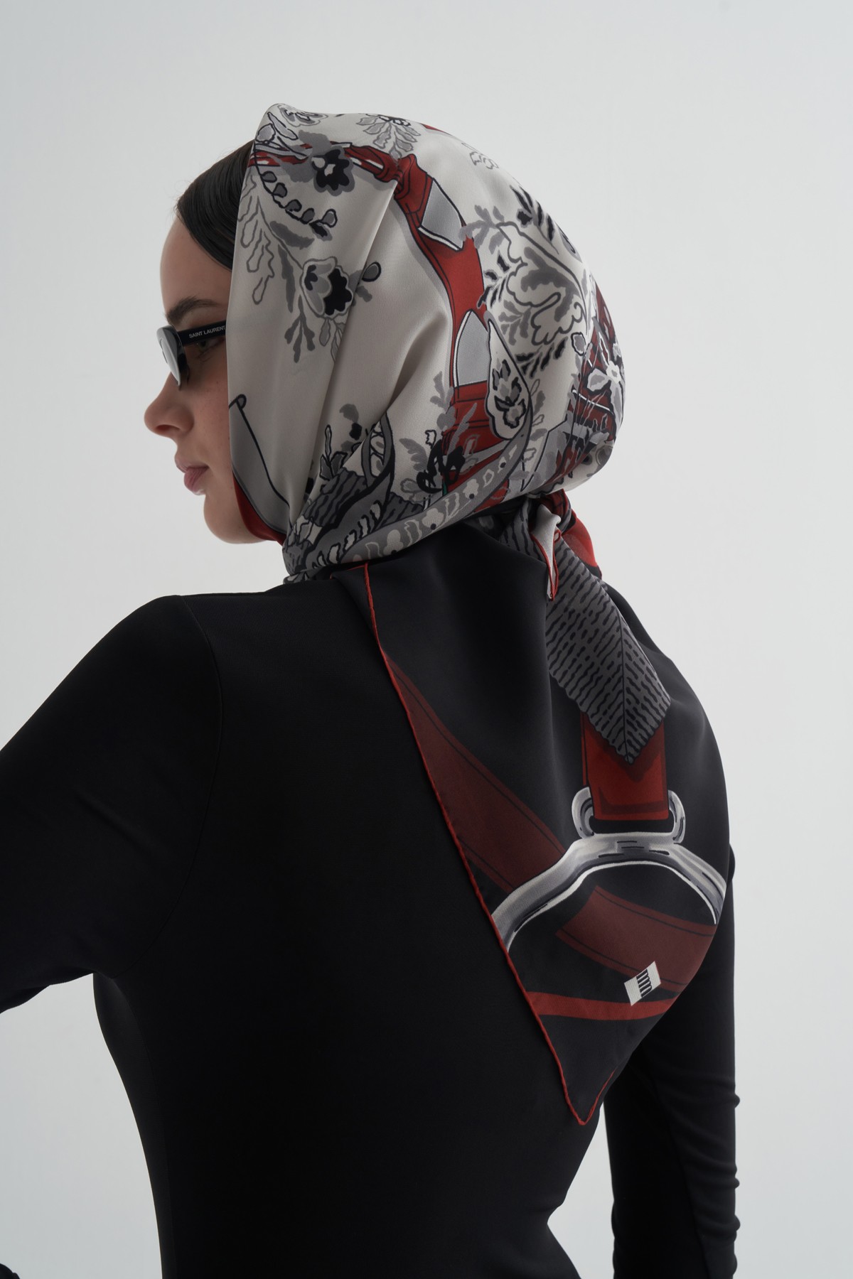 Red Belvia Scarf