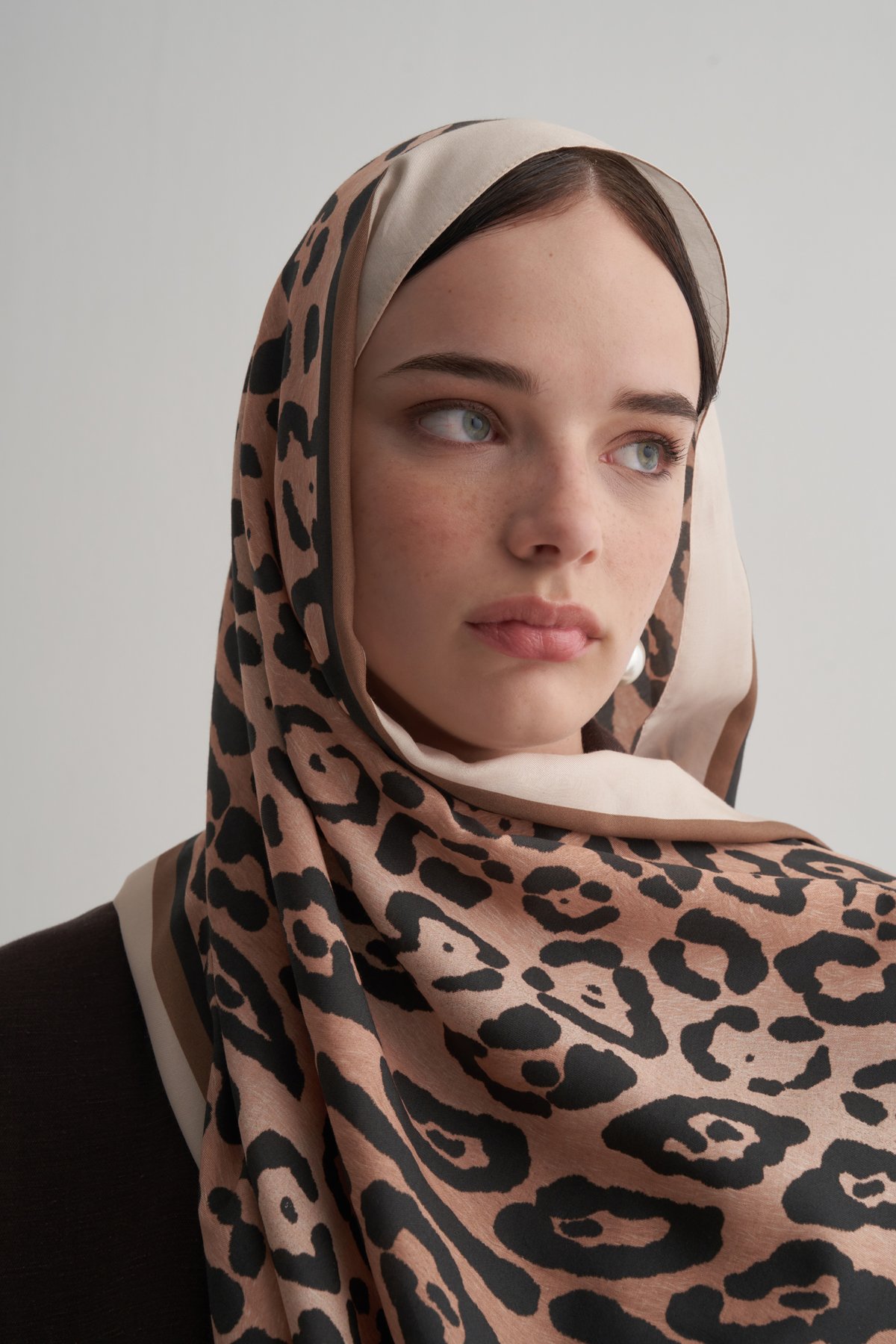 Beige Leopard