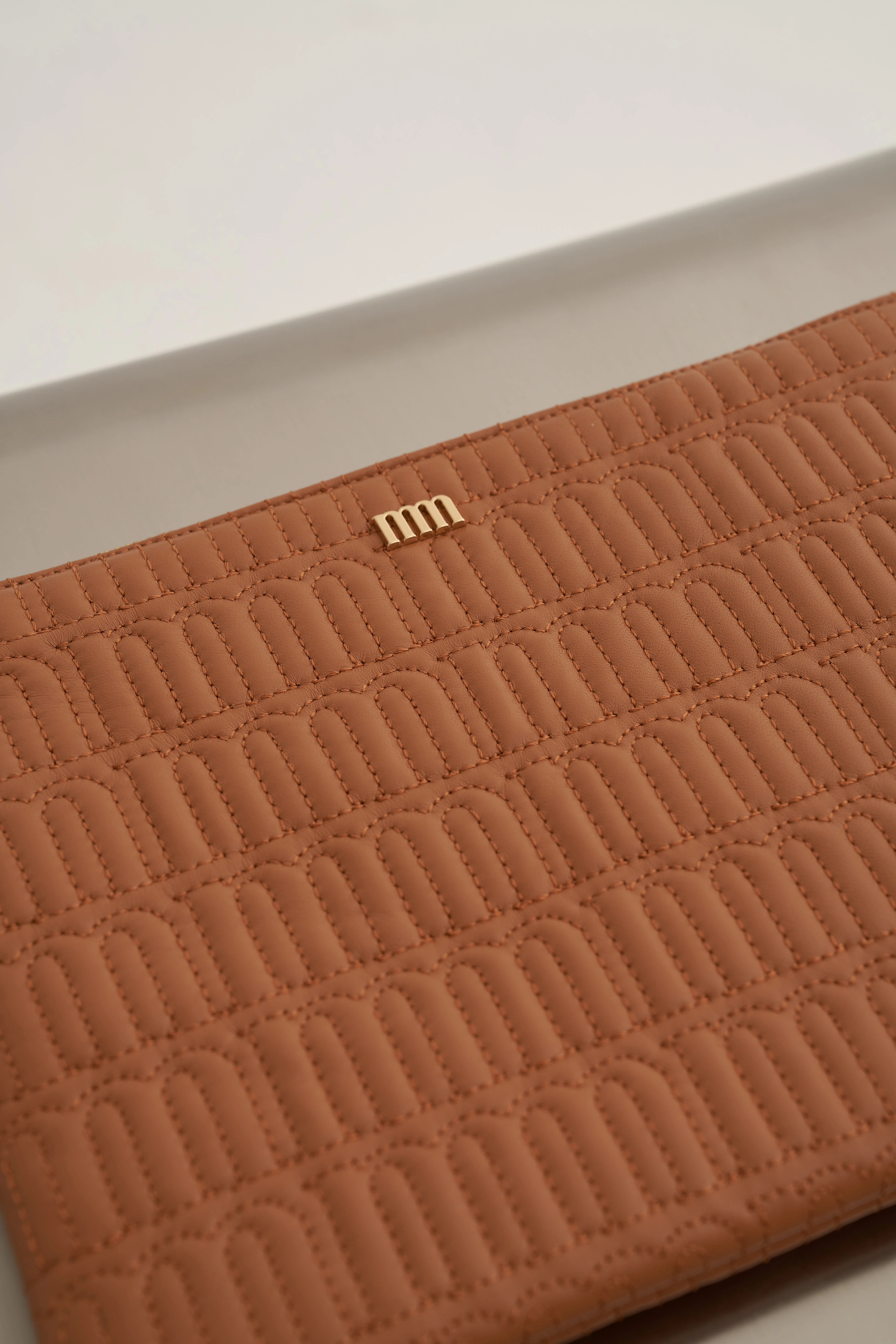 Moreno Tan Clutch