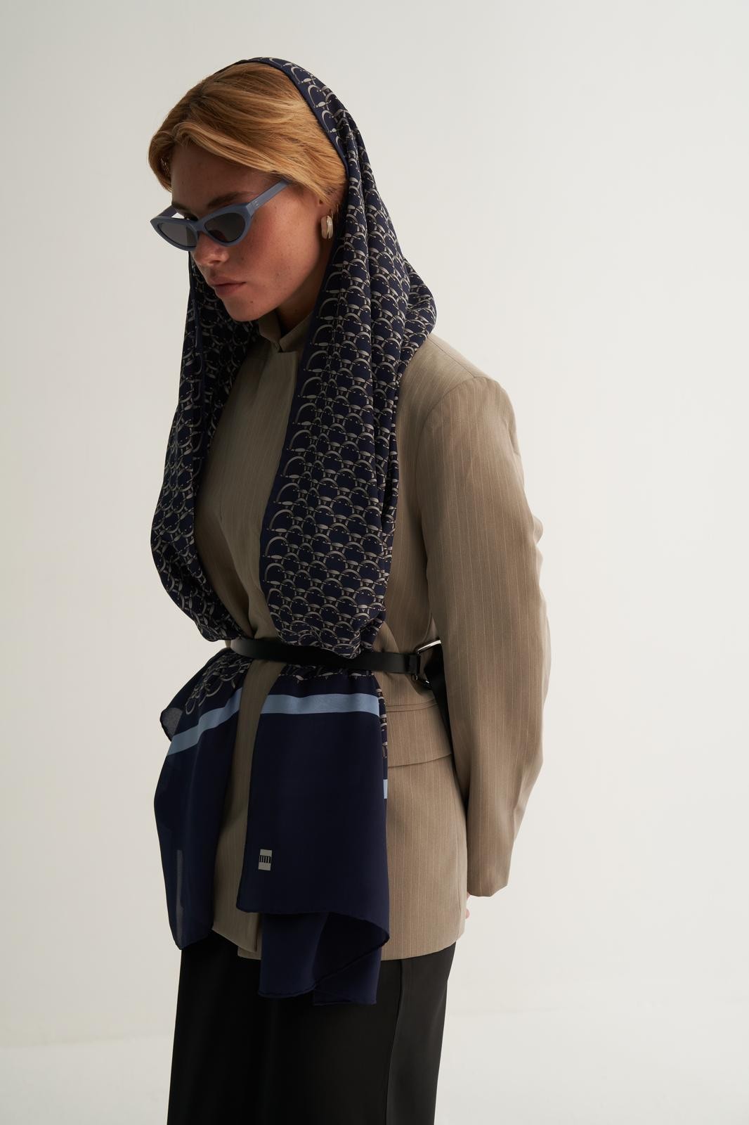 Navy Blue Loop
