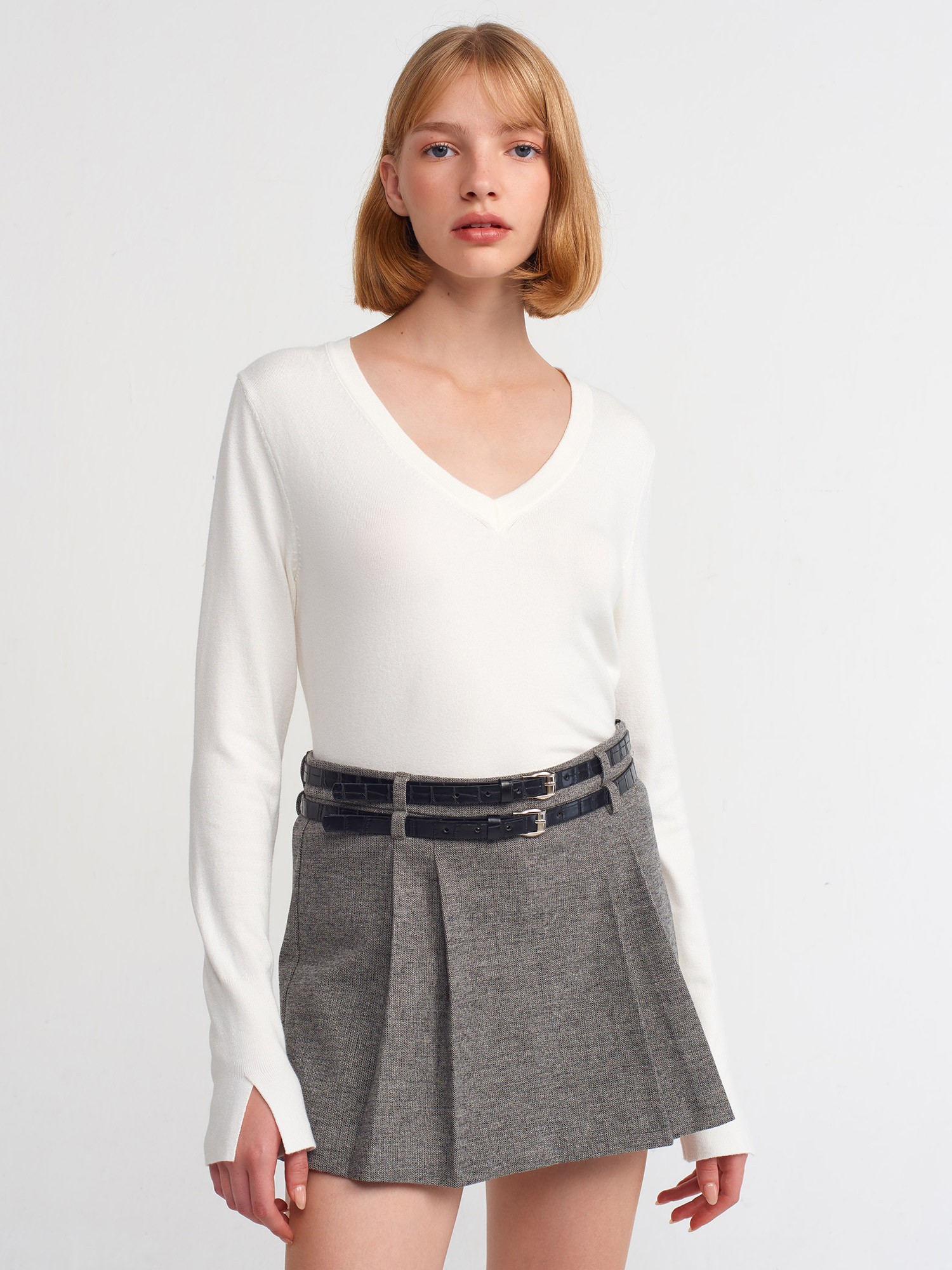 Slit Sleeve Knitwear Sweater - White