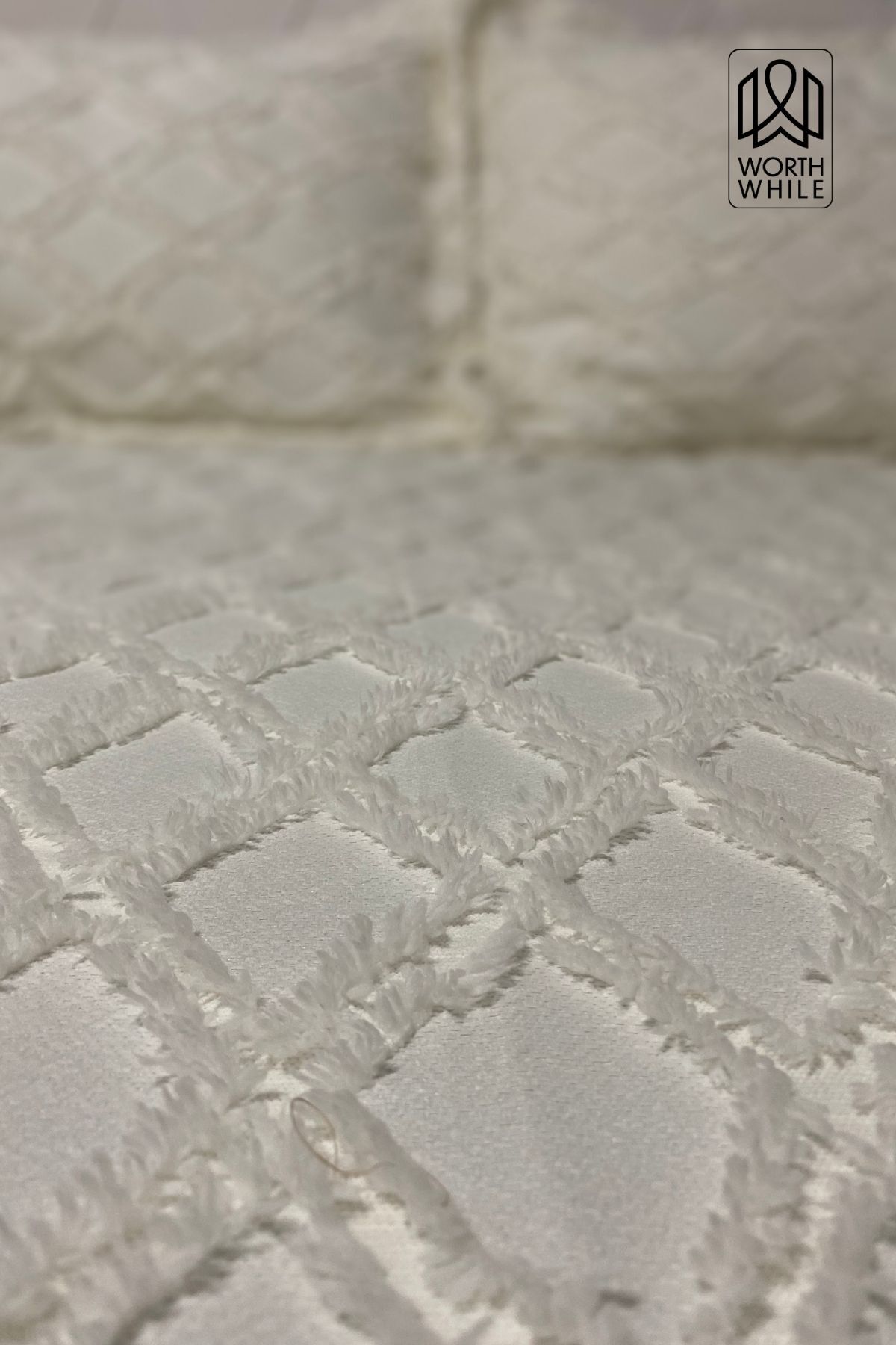 Vera Çift Kişilik Yatak Örtüsü 240x260 | Ekru Şönil Kumaş, Baklava Desen, Yumuşak Doku