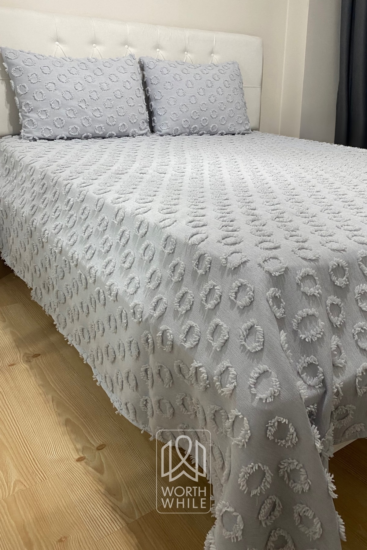 Gri Ponponlu Şönil Yatak Örtüsü Modelleri Çift Kişilik 240 x 260 | Evinize Değer Katın
