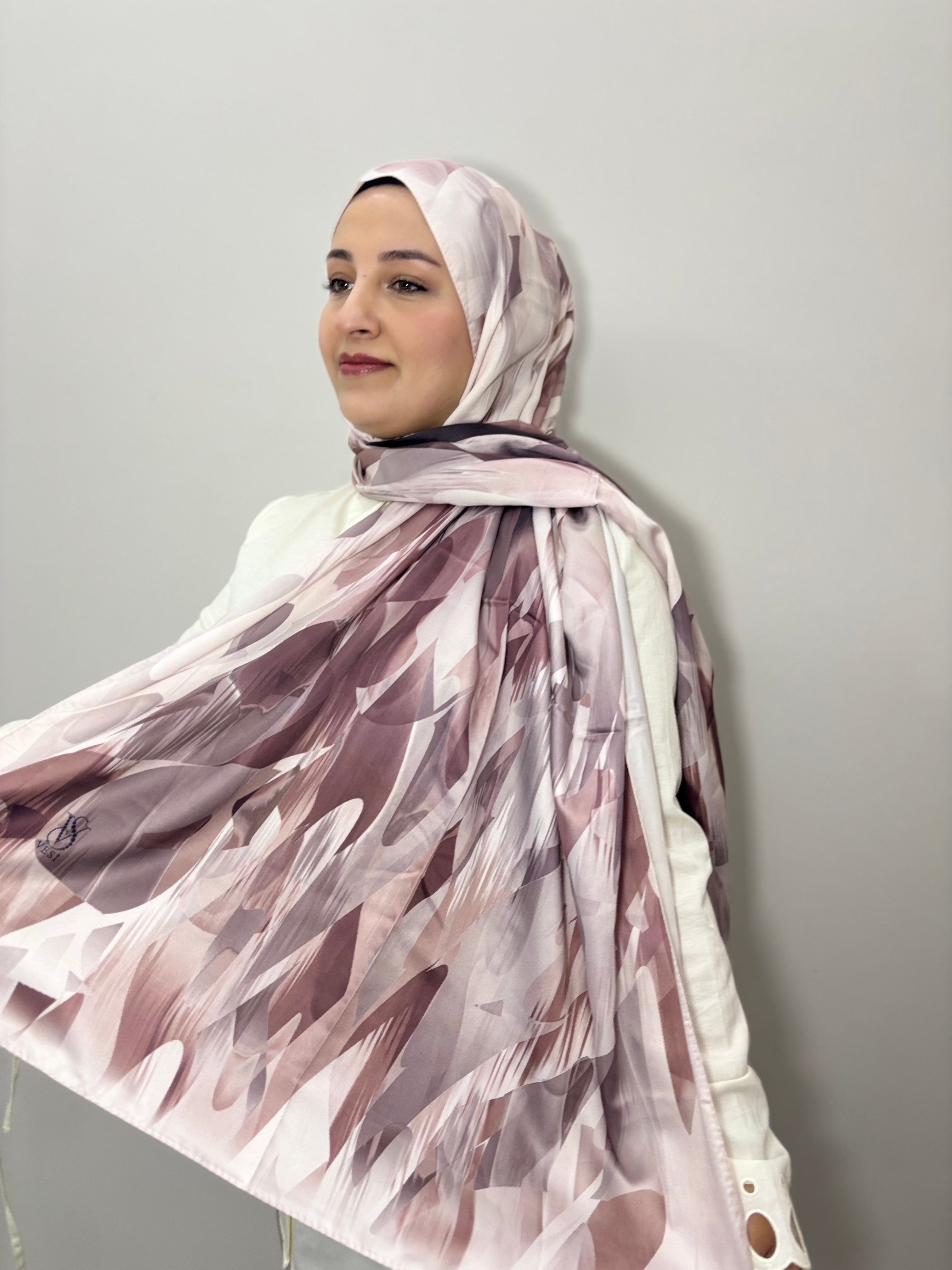Mia Şal