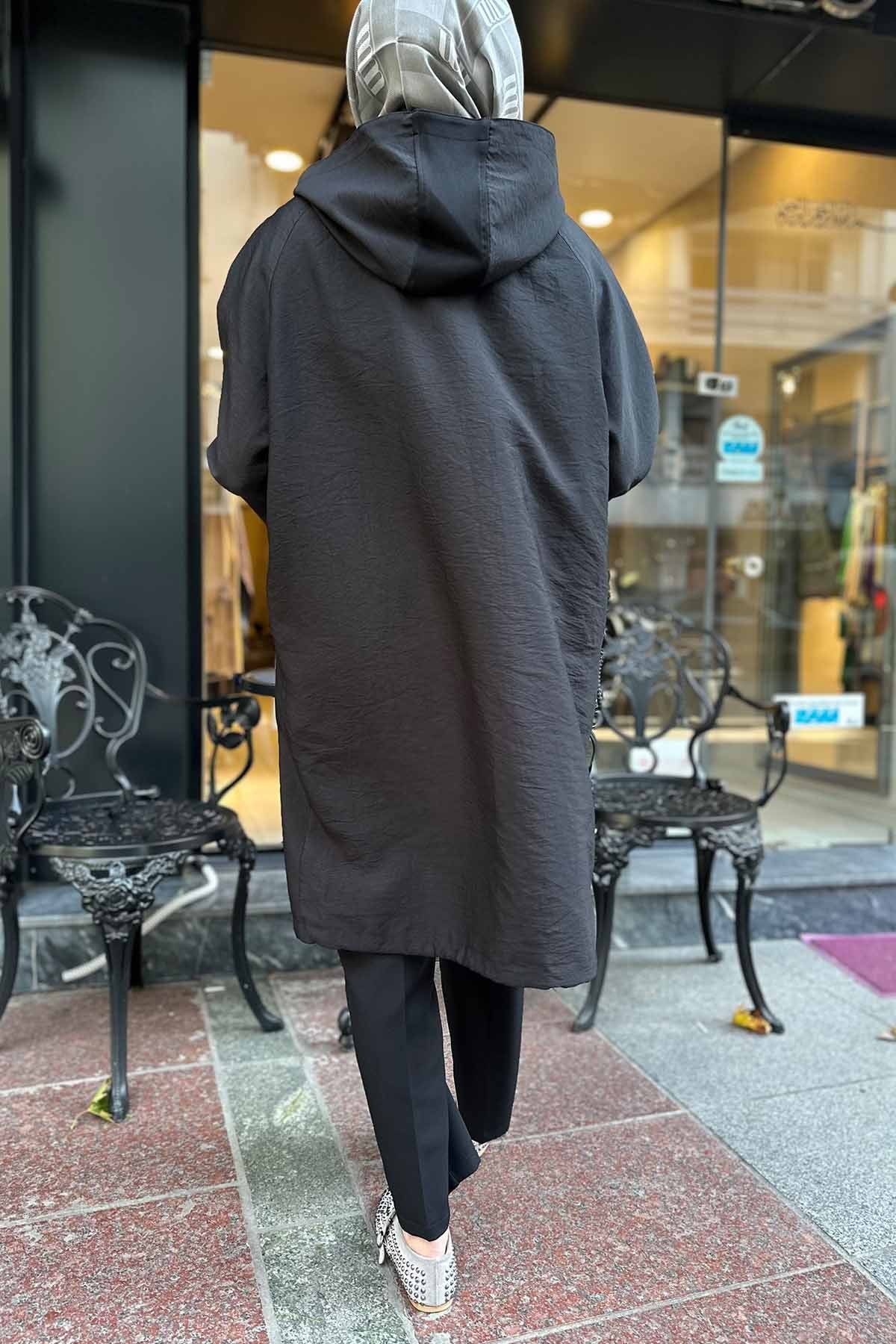 ÖNÜ ÇITÇITLI KAPİŞONLU ÇELİK GARNİLİ DUBAİ KAP