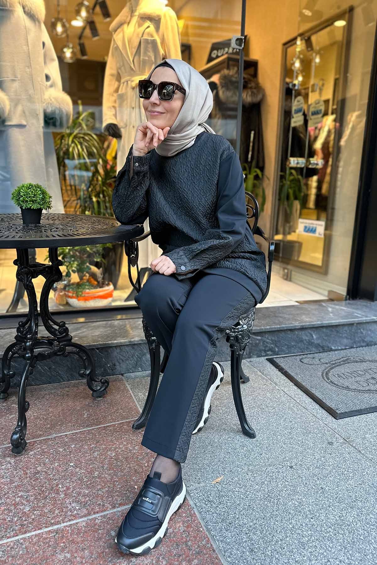 MİRANDA SWEAT