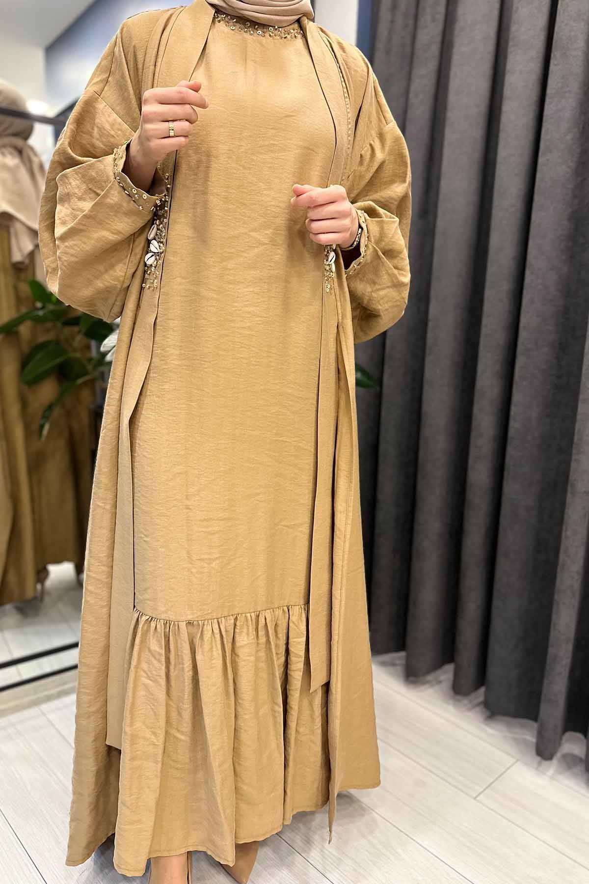 YAKASI TAŞ İŞLEMELİ TENCEL KOLSUZ ELBİSE