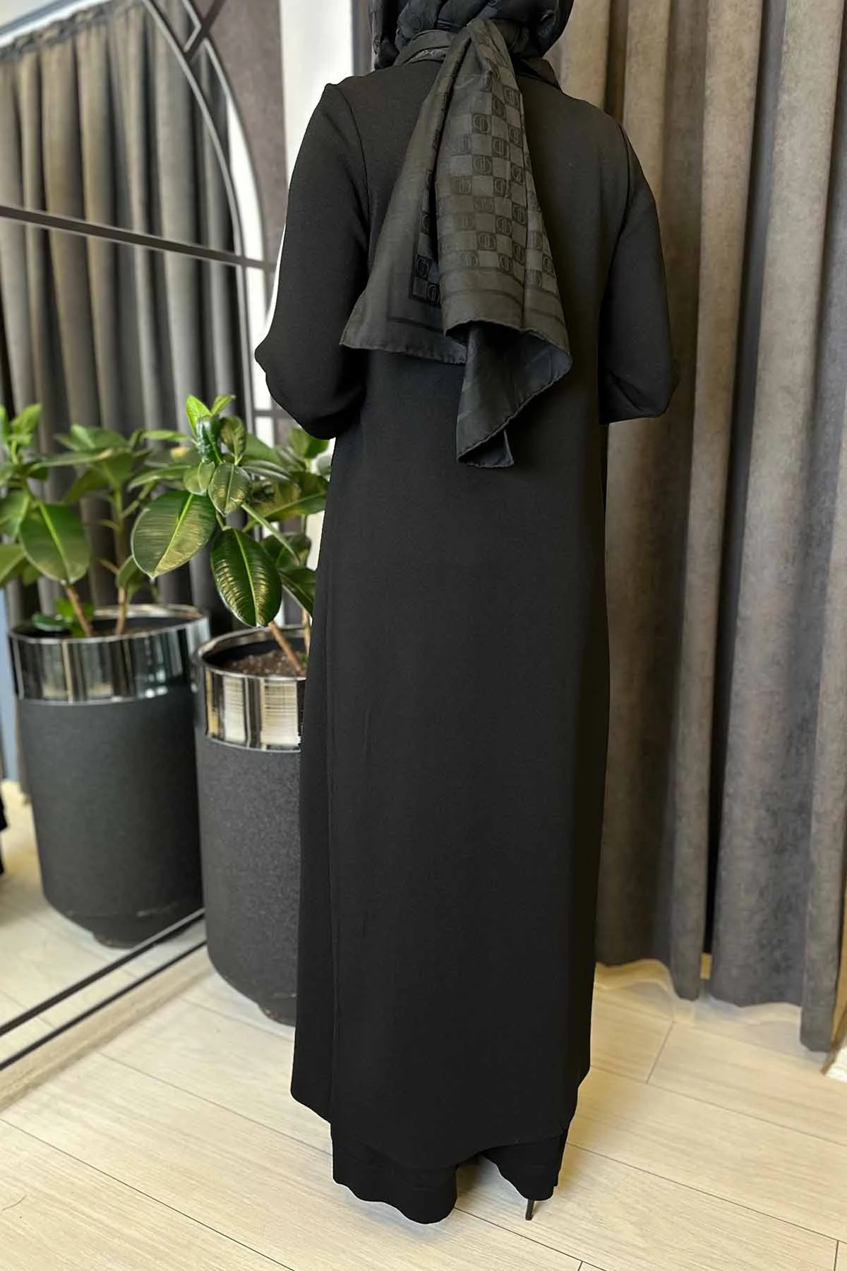 YIRTMAÇ DETAYLI UZUN TRİKO HIRKA