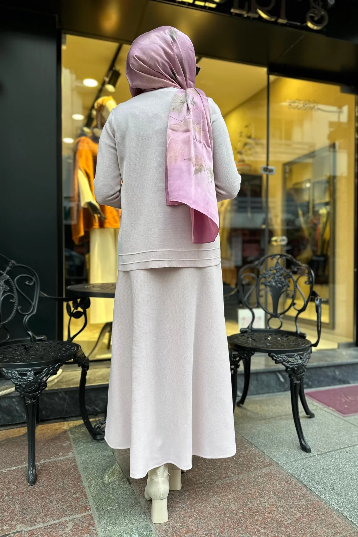 Rahat Kesim Triko Siyah Etek