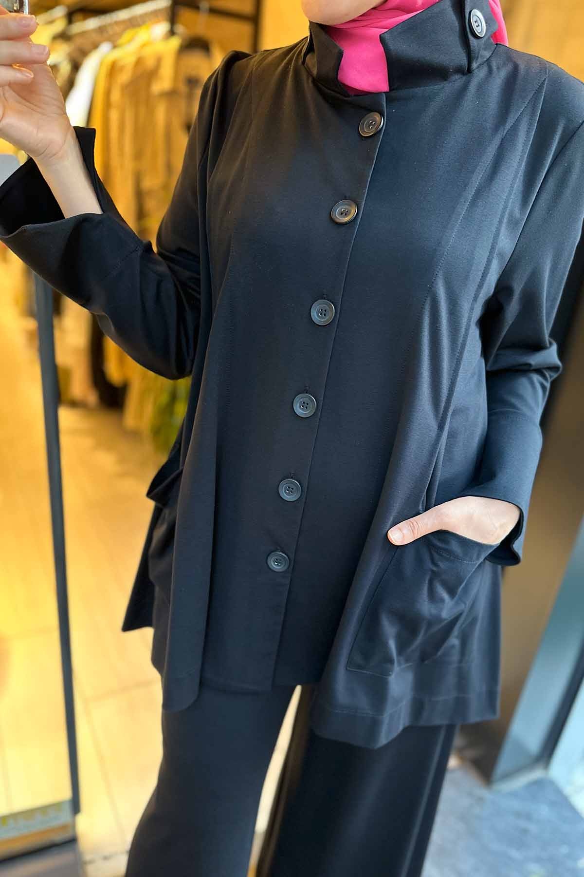 DÜĞME DETAYLI HIRKA