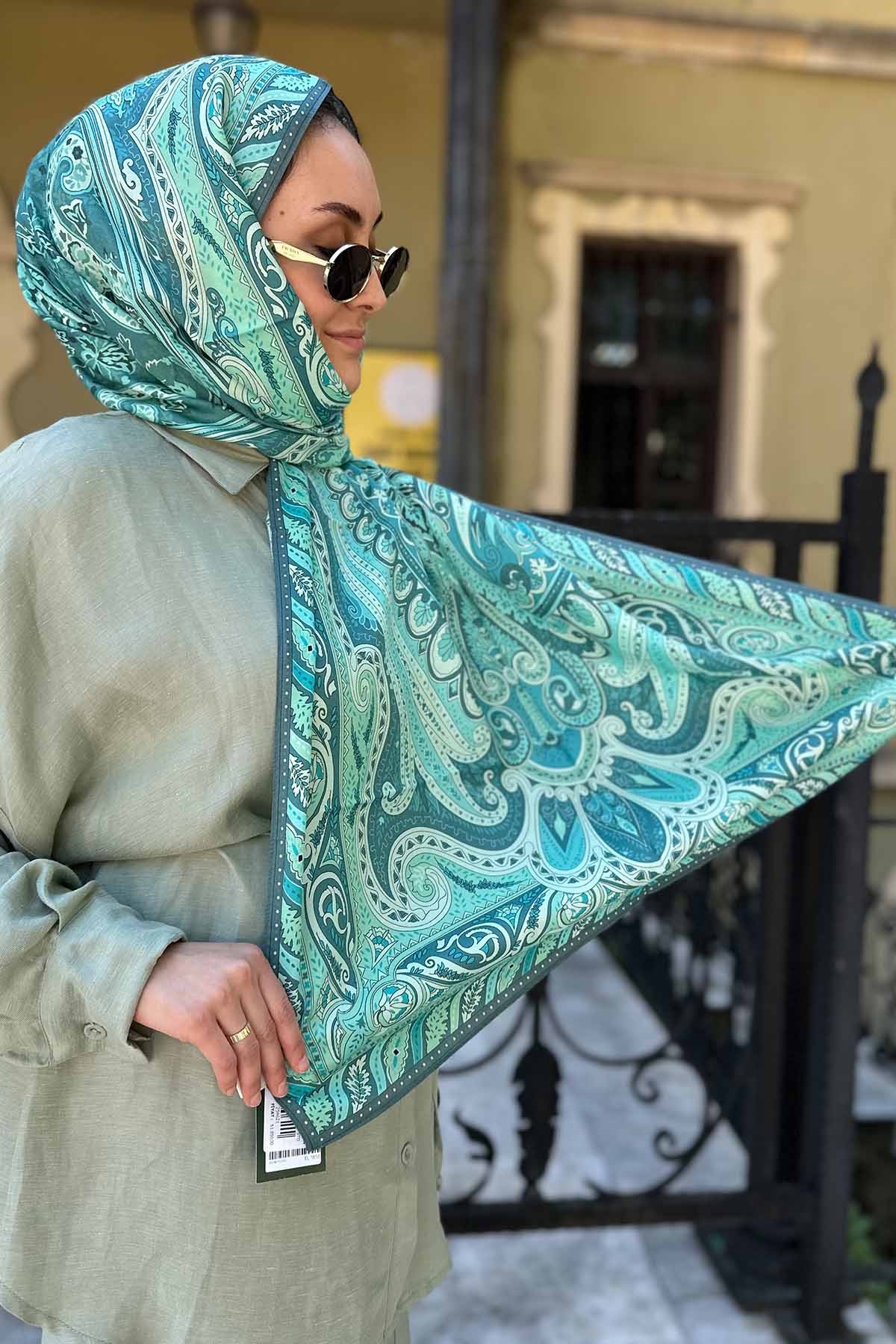 AQUA LİLY ŞAL