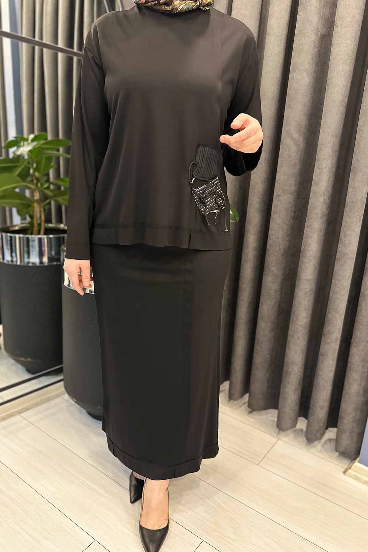TUNİĞİNİN ÖNÜ İP YAMA DETAYL KAPLAMALI BAMBU ETEKLİ TAKIM - Siyah