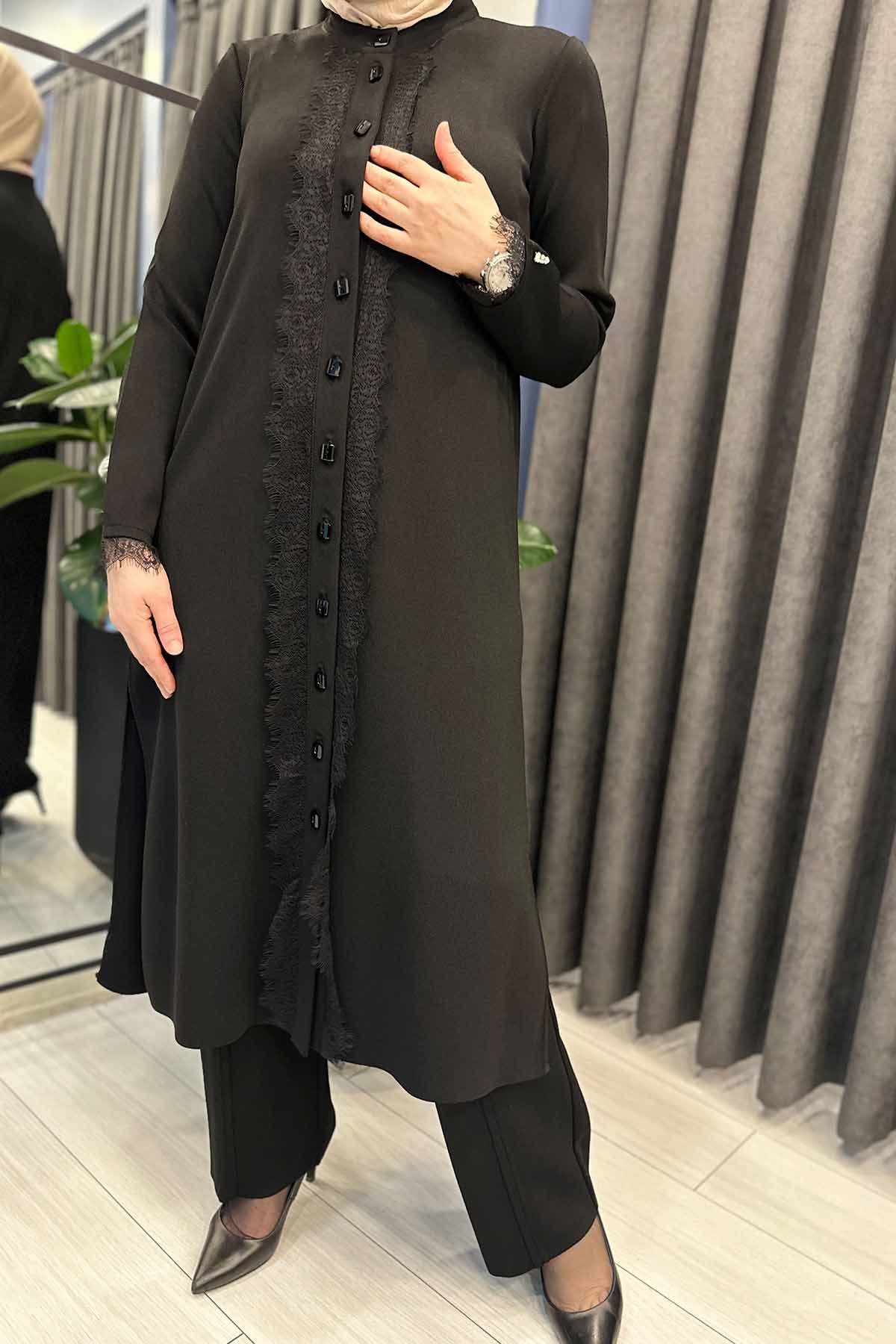 DÜĞMELİ UZUN TRİKO HIRKA