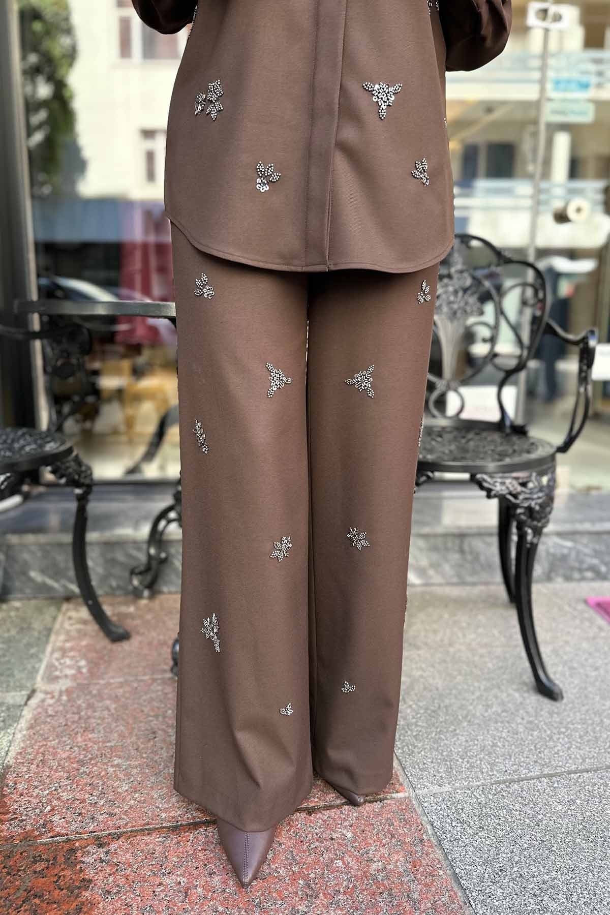 NAKIŞ TAŞ İŞLEMELİ PANTOLON
