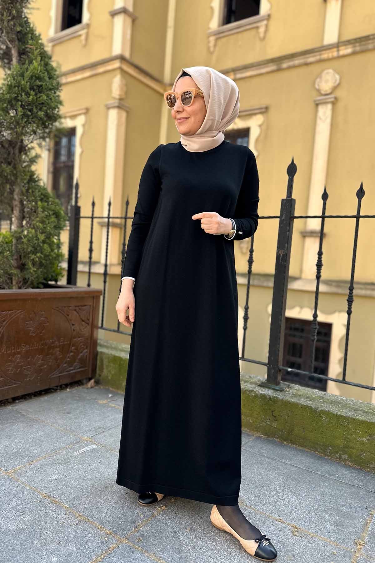 Siyah