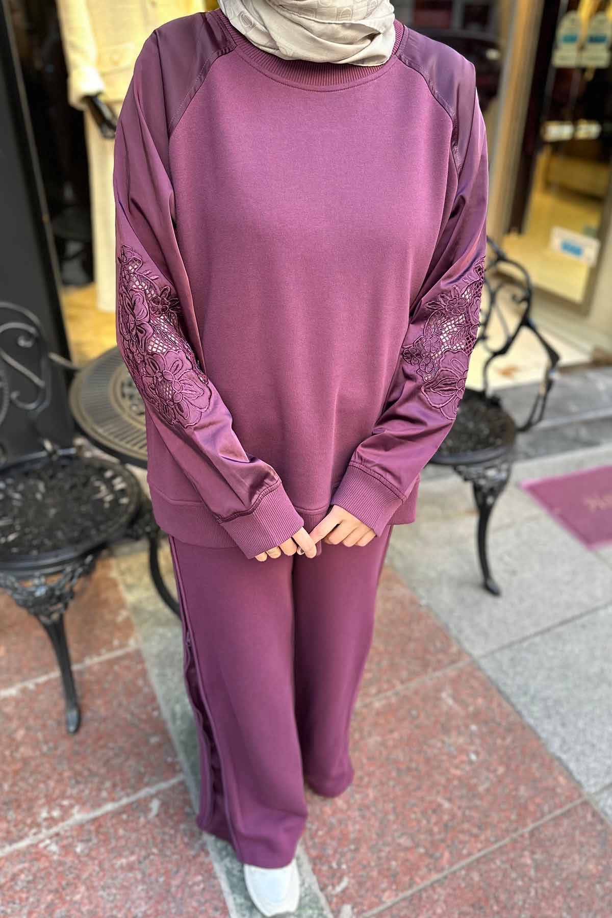 KOLU NAKIŞ DETAYLI SWEATSHİRT