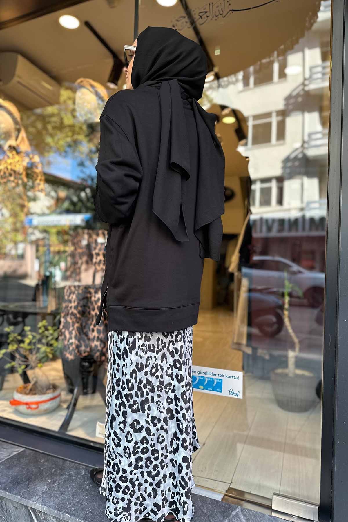 YANLARI FERMUARLI EVİTE SWEAT