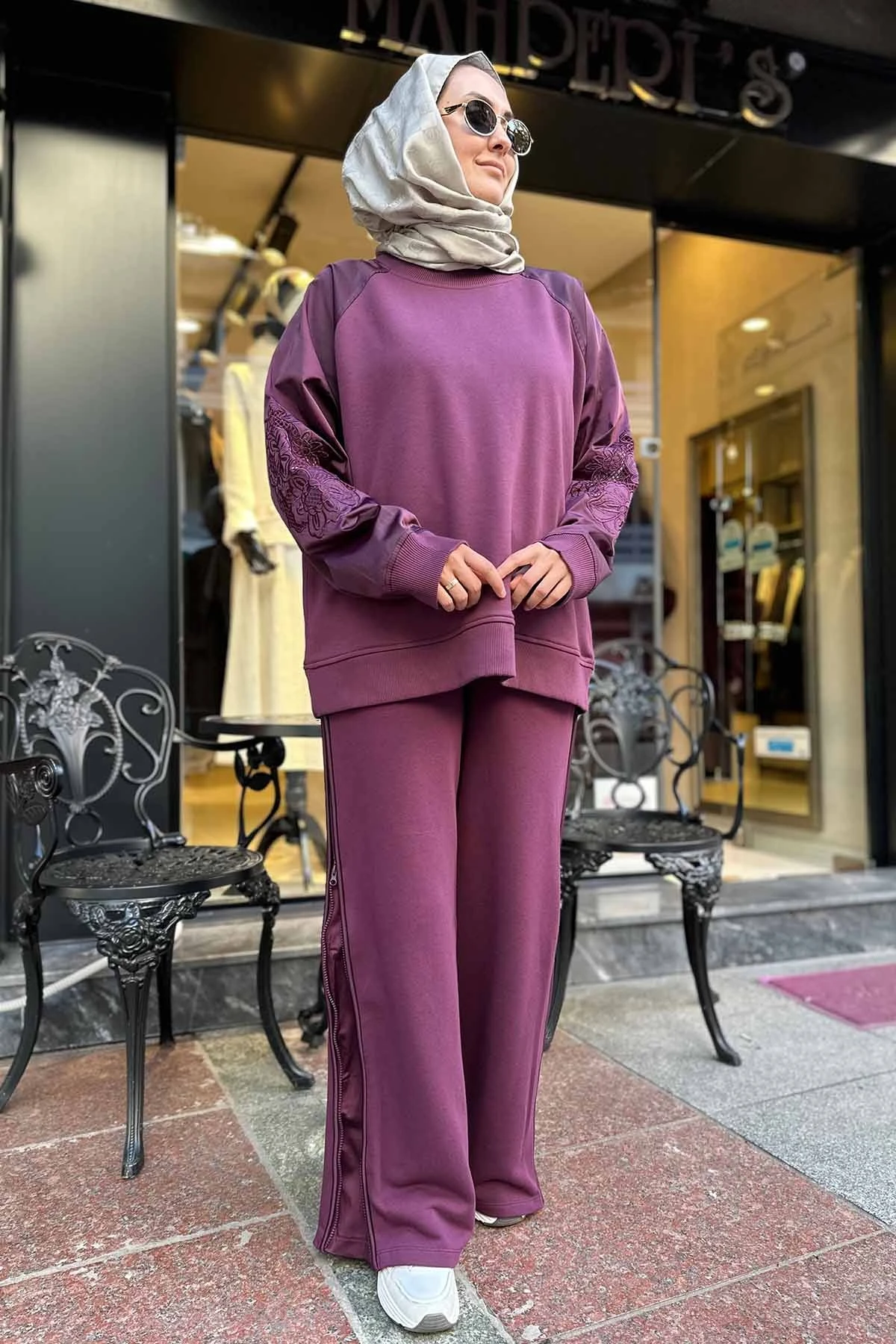 YANI ŞERİTLİ EŞOFMAN ALTI