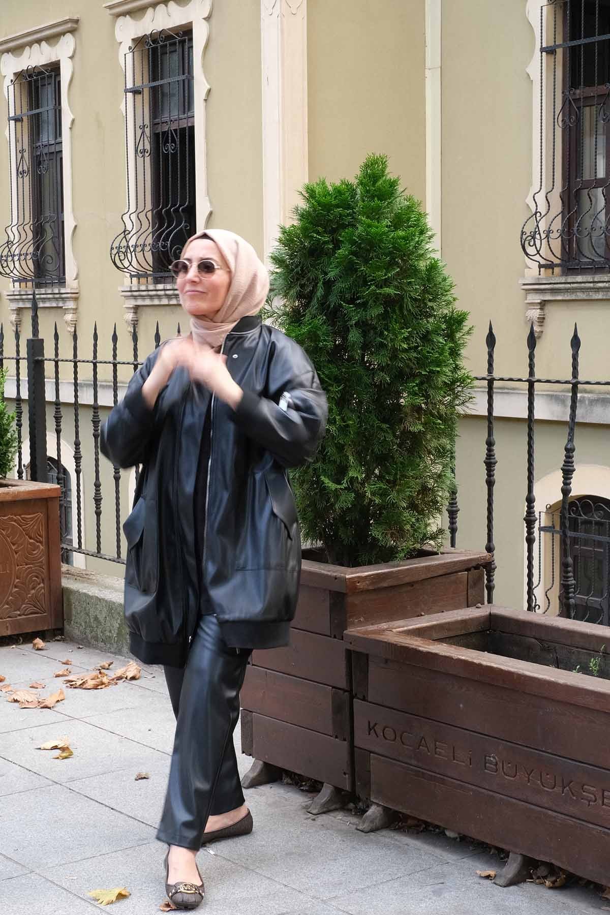 Siyah