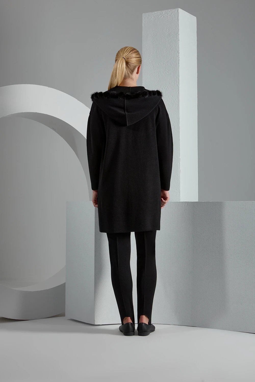 PONPON KÜRK YAKA HIRKA