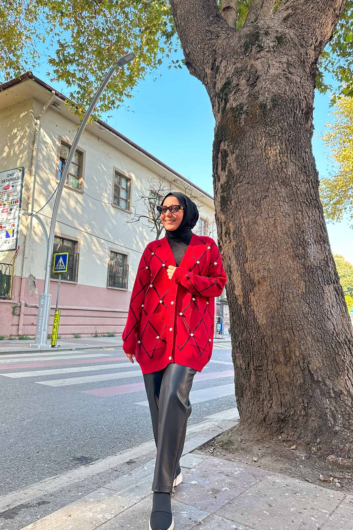 İNCİLİ HIRKA