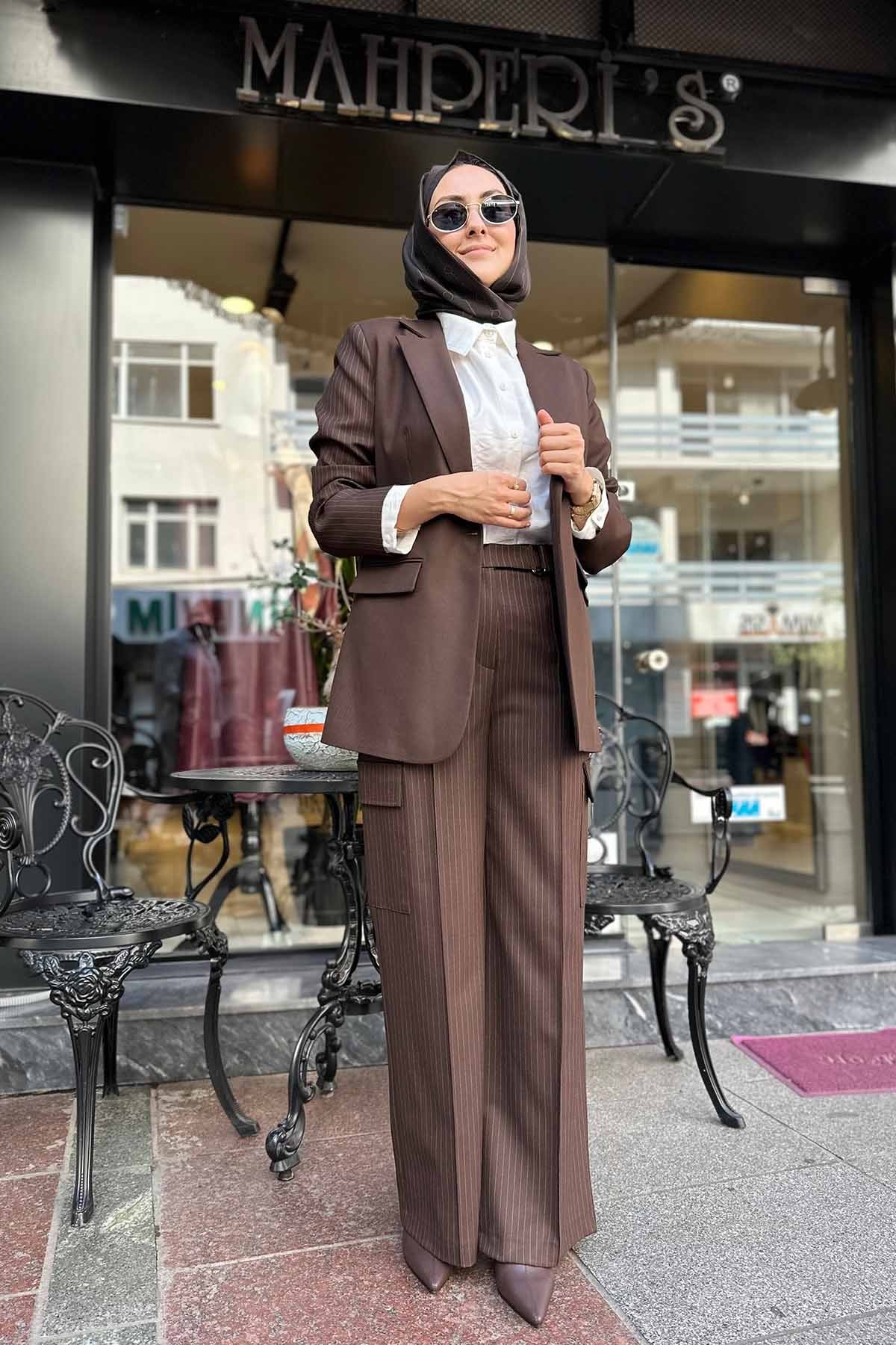 ARKASI DÜĞMELİ ÇİZGİLİ BLAZER CEKET