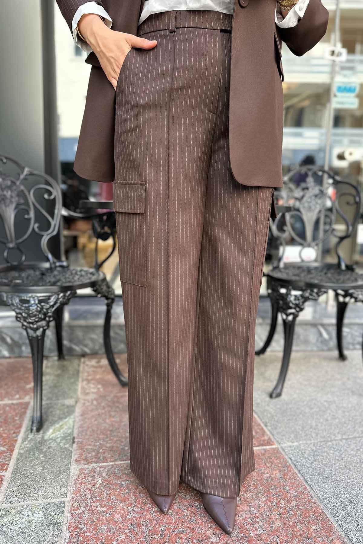 ÇİZGİLİ KUMAŞ CEP DETAYLI PANTOLON