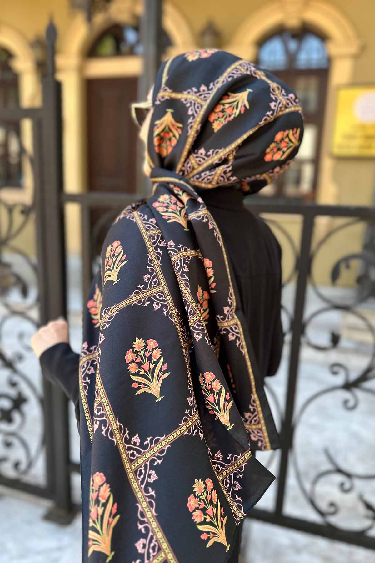 BLACK GARDEN ŞAL