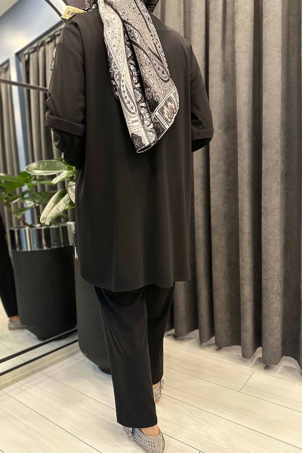 TRİL GÖMLEKLİ TAKIM