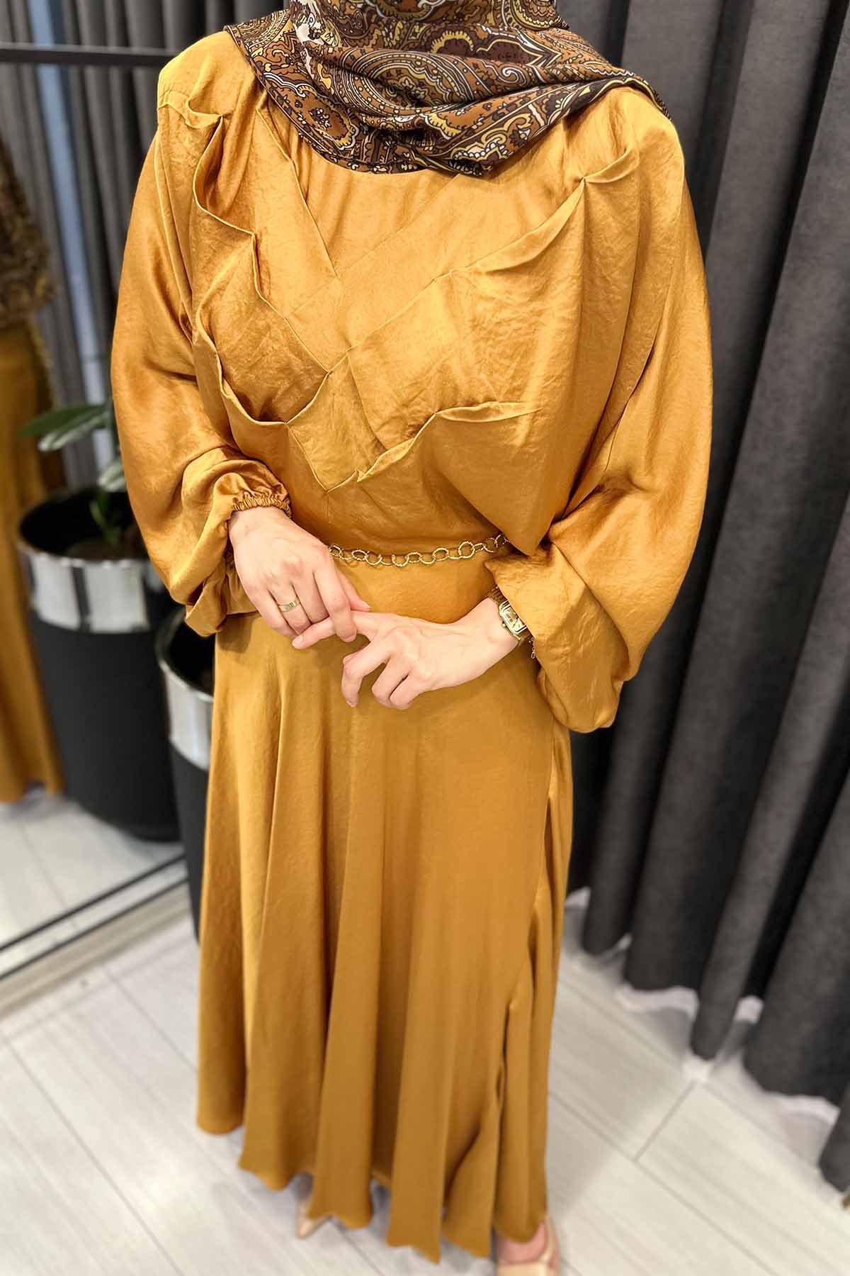 ÖNÜ DRAPELİ ELBİSE
