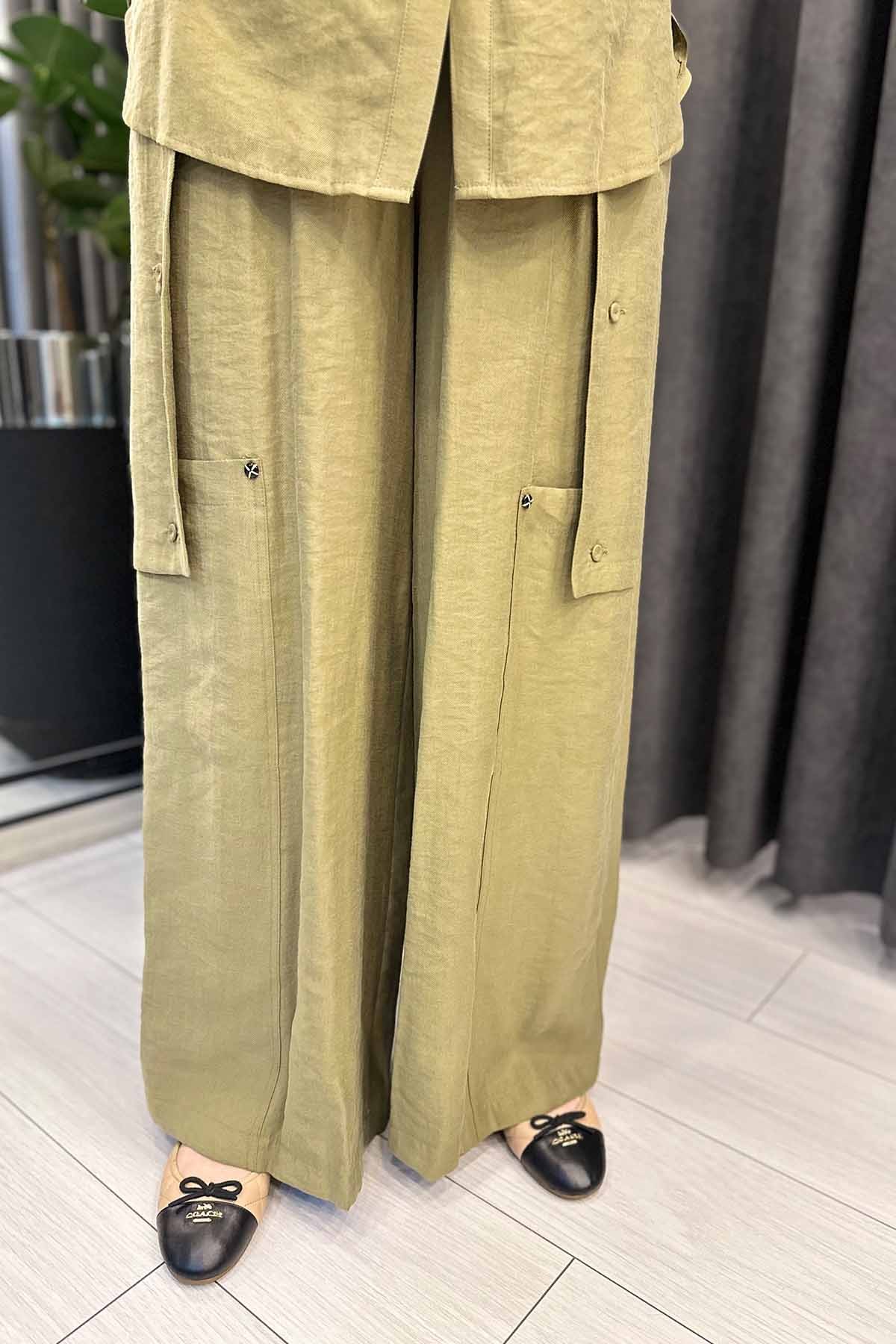 BELİ LASTİKLİ YANDAN UZUN KAPAKLI DÜĞMELİ BOL PAÇA PAISON PANTOLON