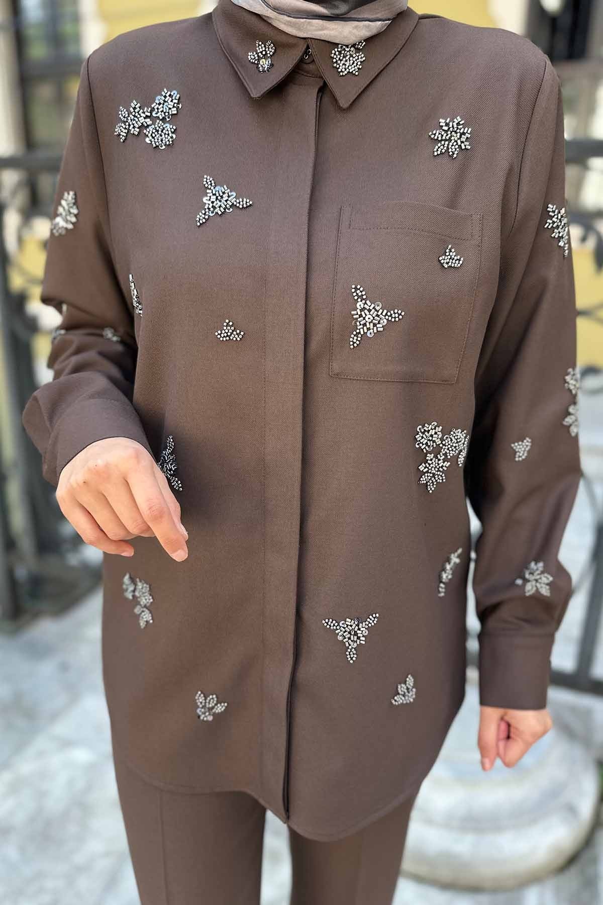 TAŞ DETAYLI GÖMLEK