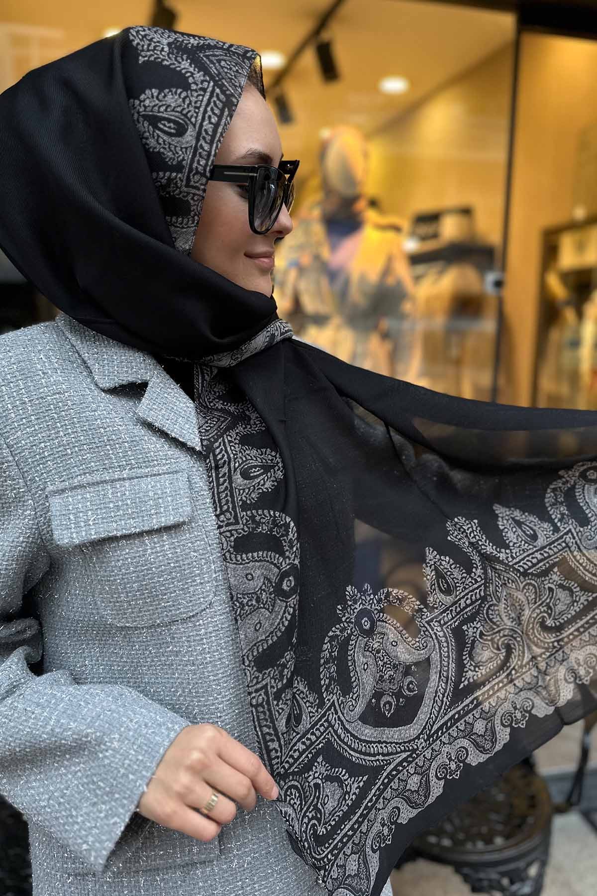 BLACK COWN ŞAL 2