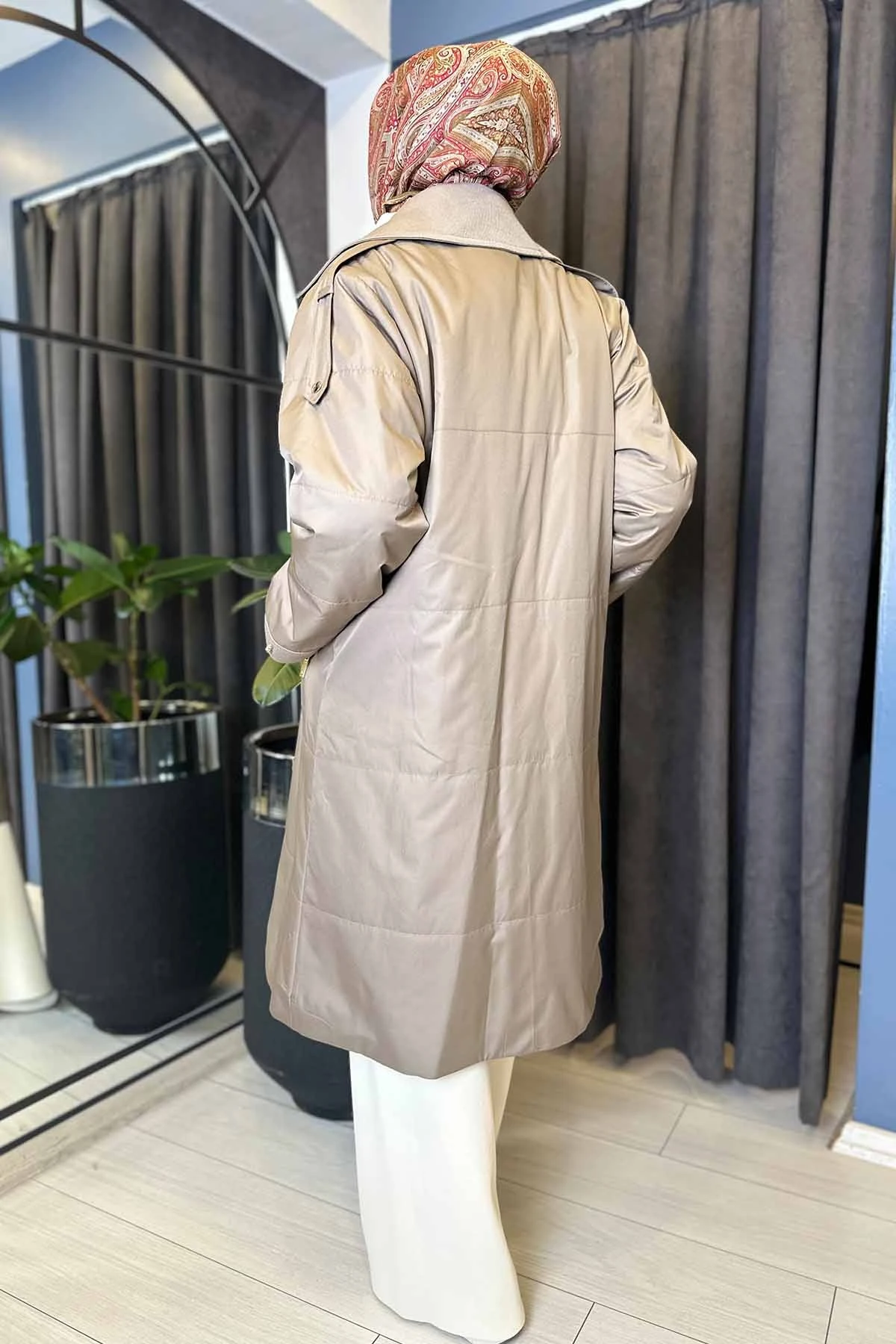 TRİKO DETAYLI HAFİF KABAN